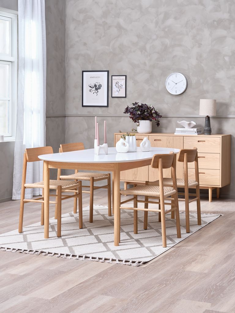 MARSTRAND ISLEV MARSTRAND L200/280 stół dąb 4 ISLEV krzesło z podłokietnikami dąb
