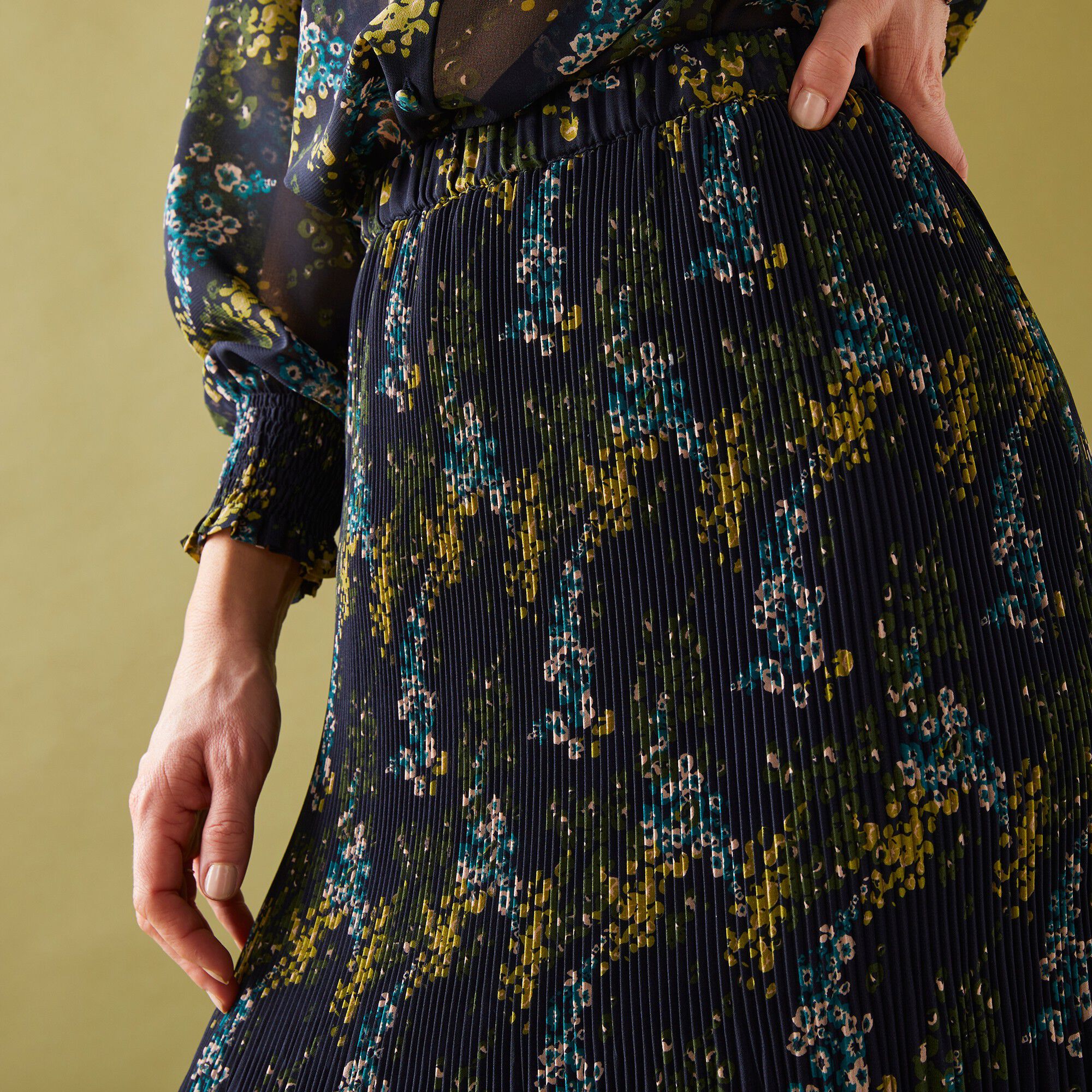 Jupe petite stature voile plissé imprimé fleuri, polyester recyclé(1)