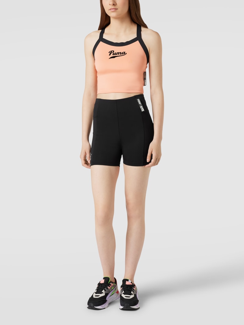 Crop Top mit Label-Applikation in apricot