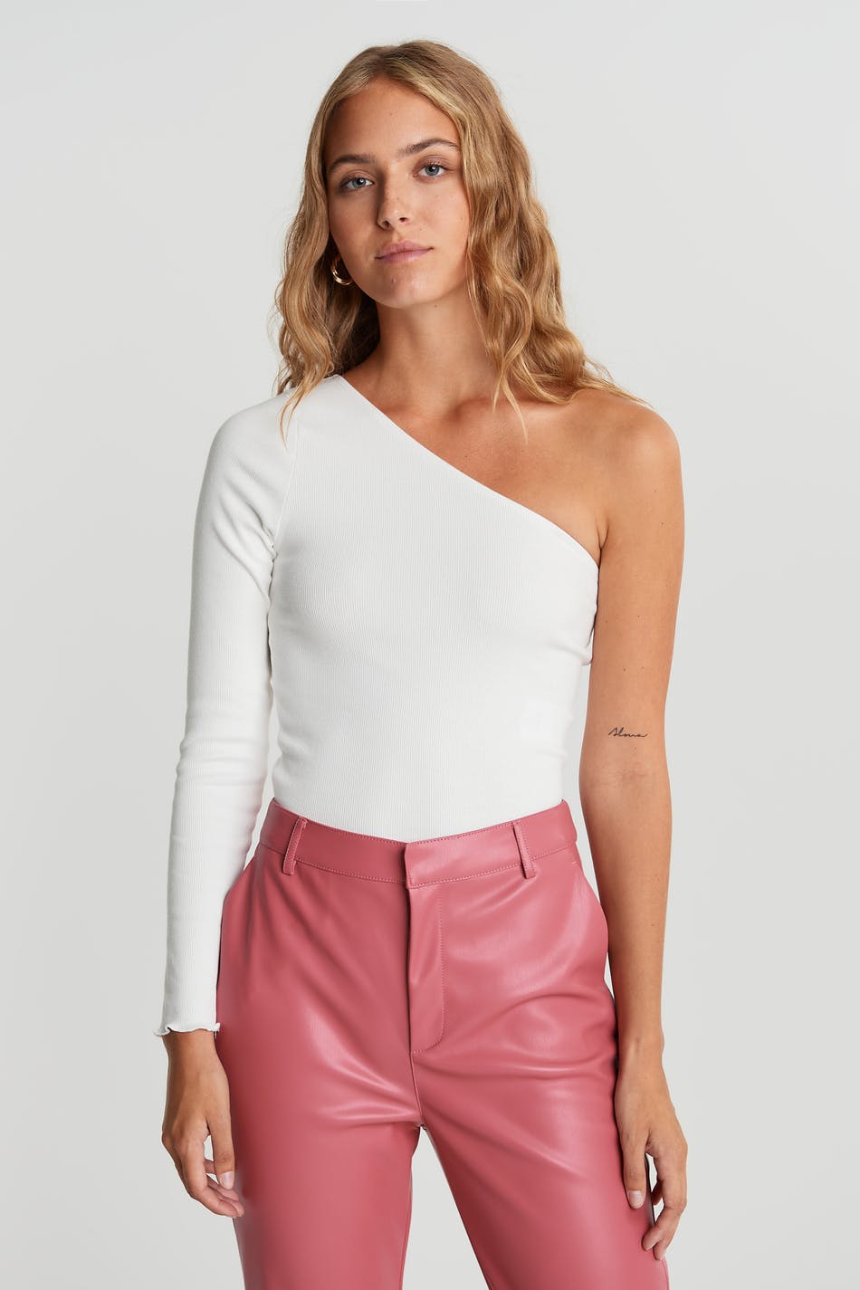 Janni one shoulder top