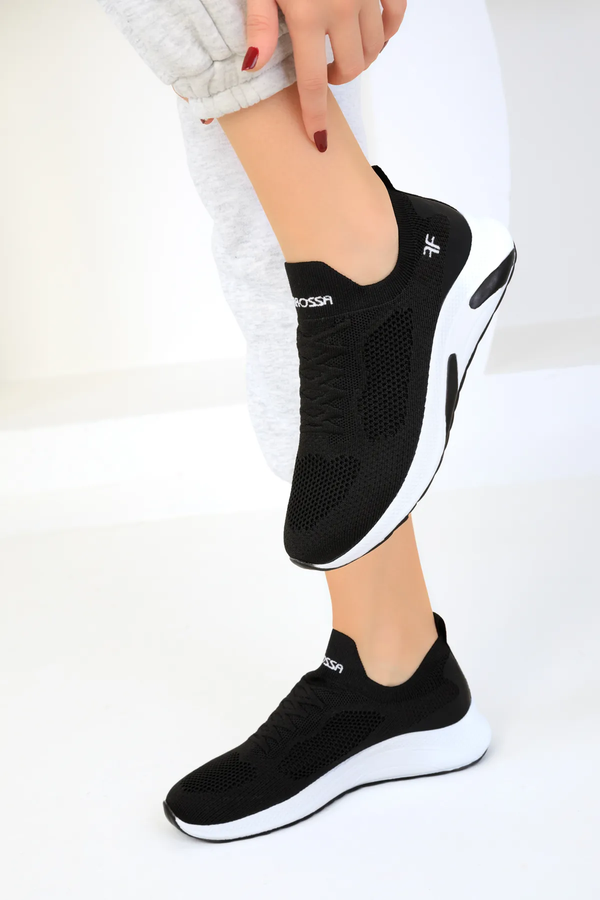 SOHO  Schwarze Damen Sneakers 16979