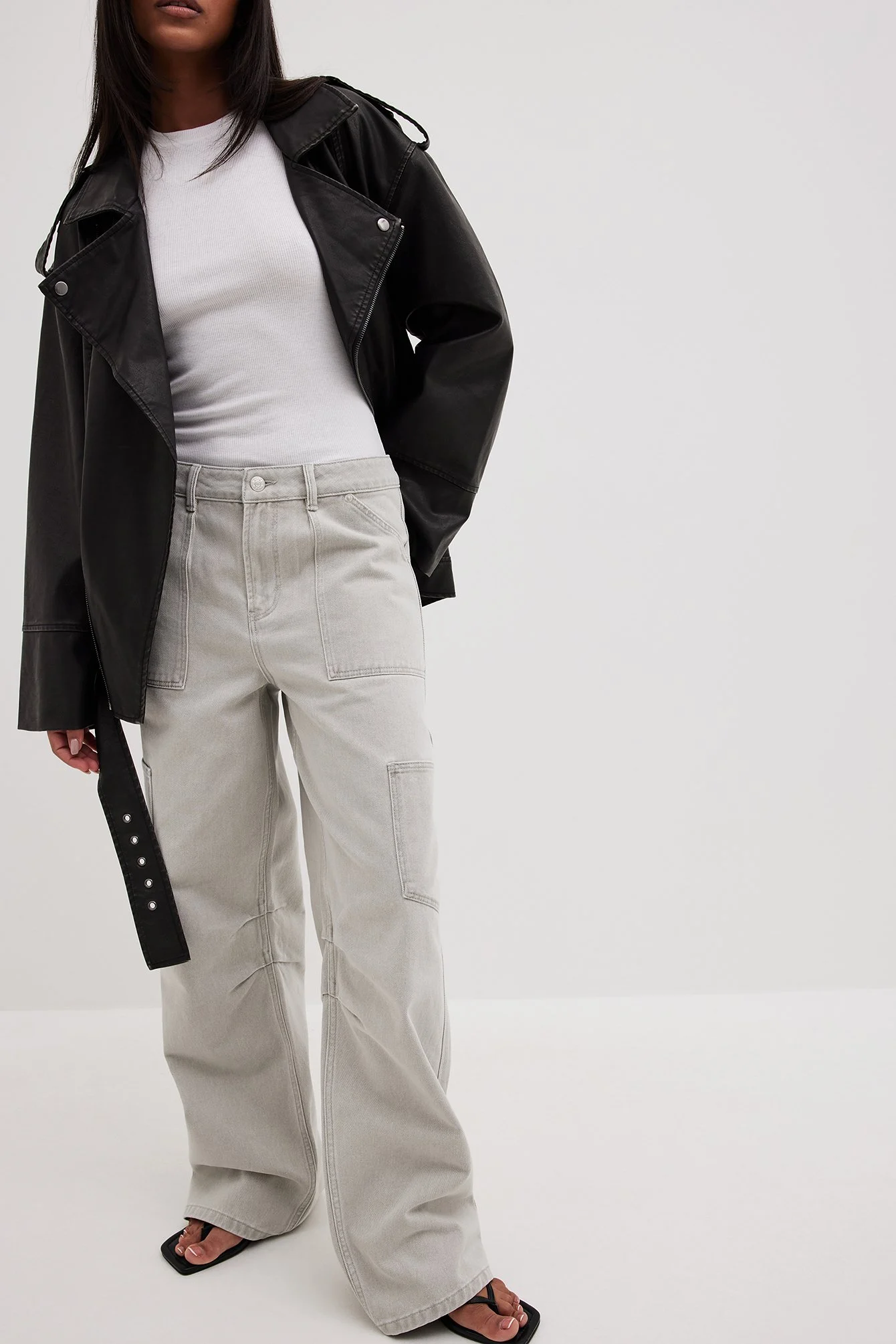 Cargo-Jeans mit weitem Bein und niedriger Taille