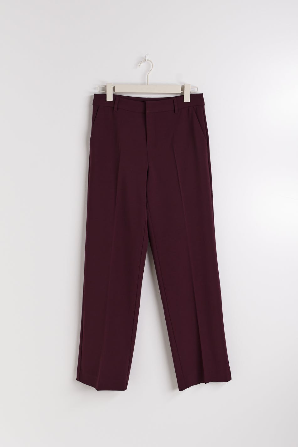 Straight tall trousers