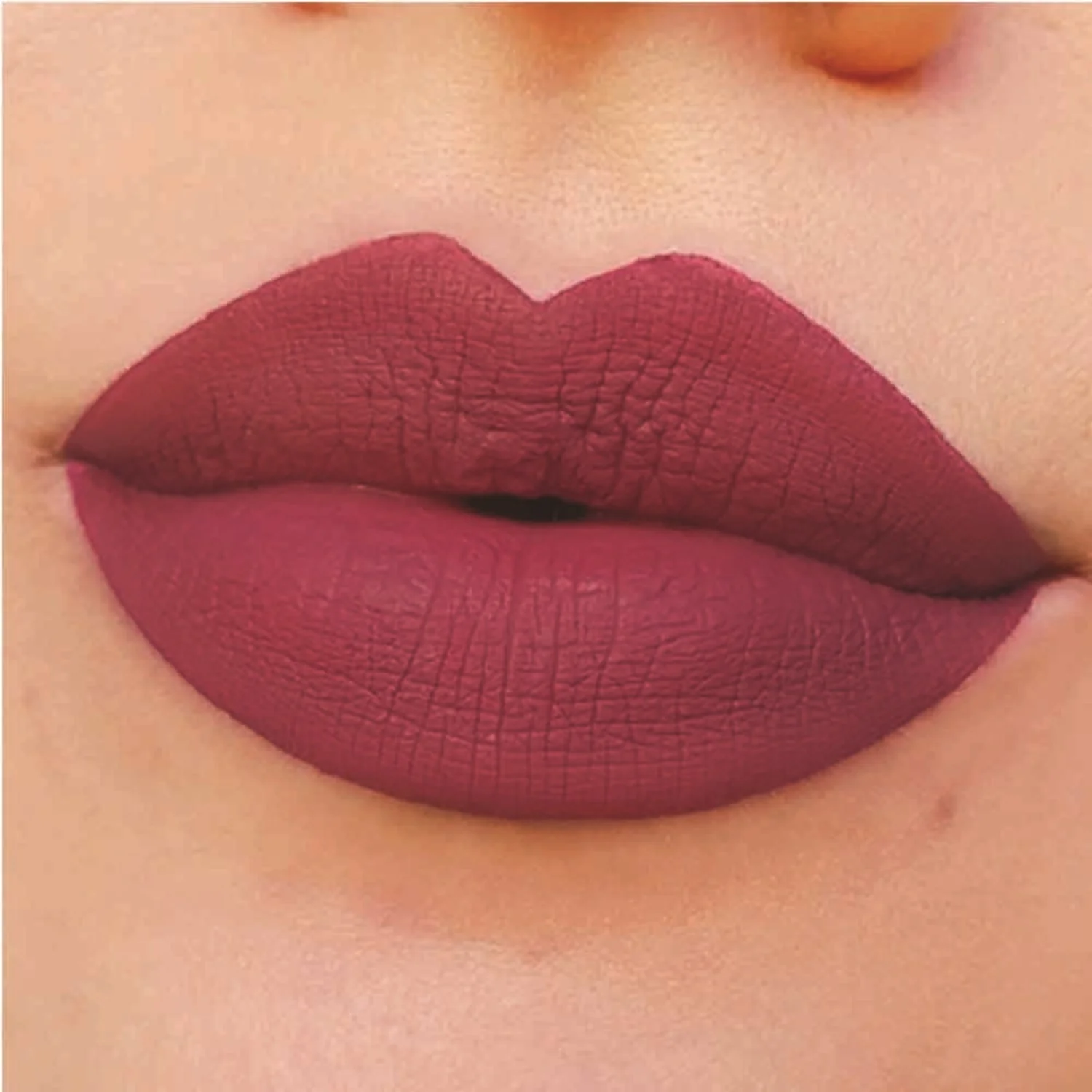 HYPNOTIZE LIQUID LIPSTICK - Lūpų dažai, Matiniai lūpų dažai
