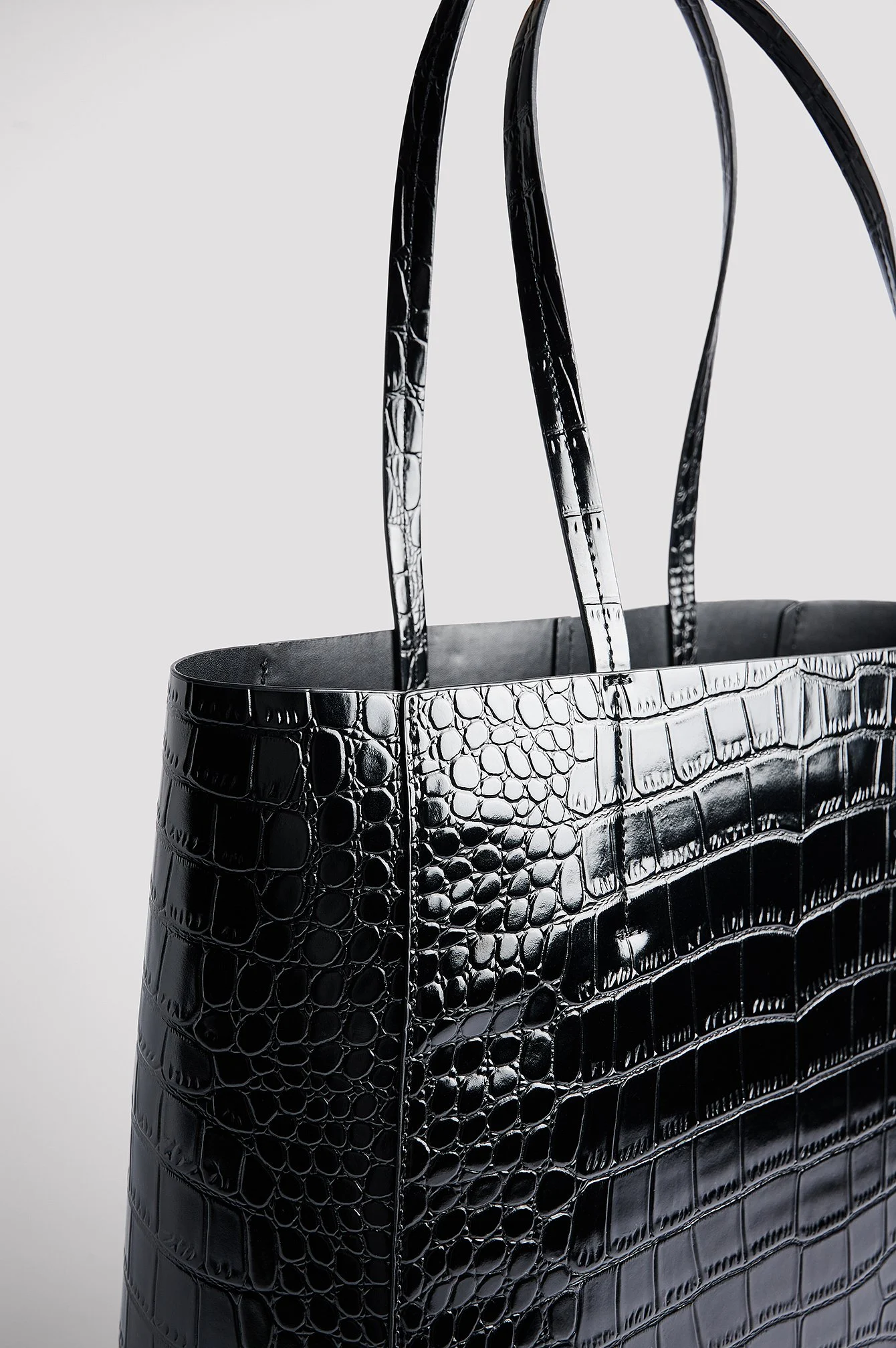 Große Tote Bag in Krokodil-Optik