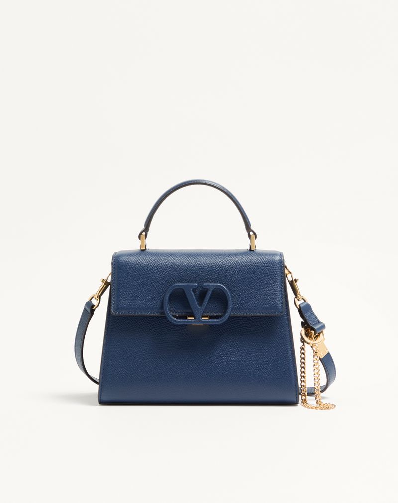 Bolsa Valentino Garavani Vsling pequena em couro de bezerro granulado.