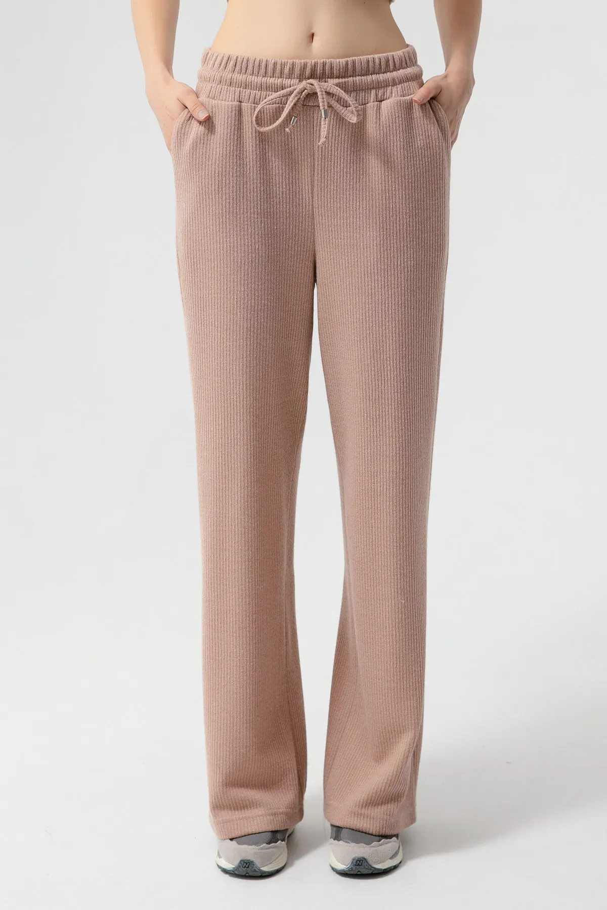 Lafaba  Beigefarbene Strickhose für Damen mit elastischem Bund