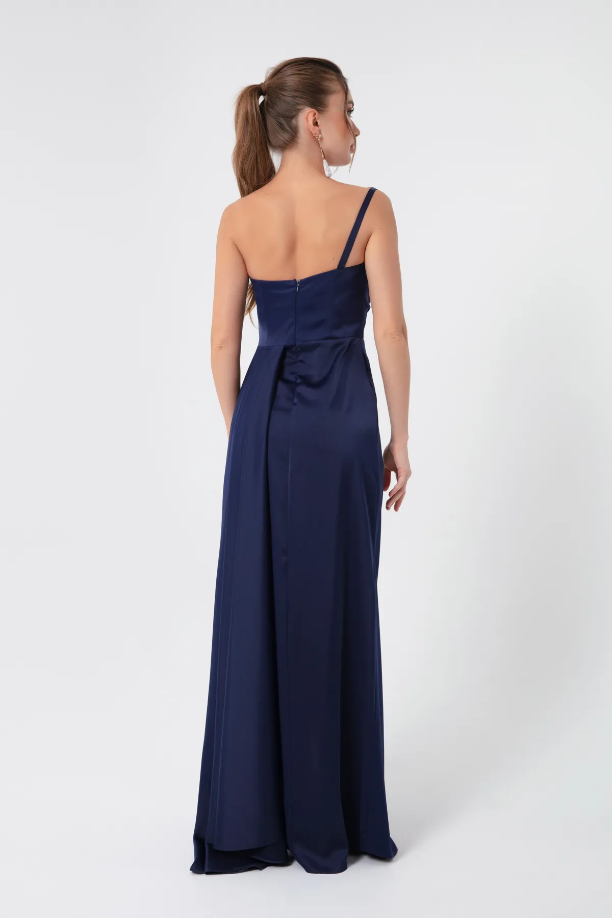 Lafaba  Marineblaues One-Shoulder-Abend- und Abschlusskleid aus Satin für Damen