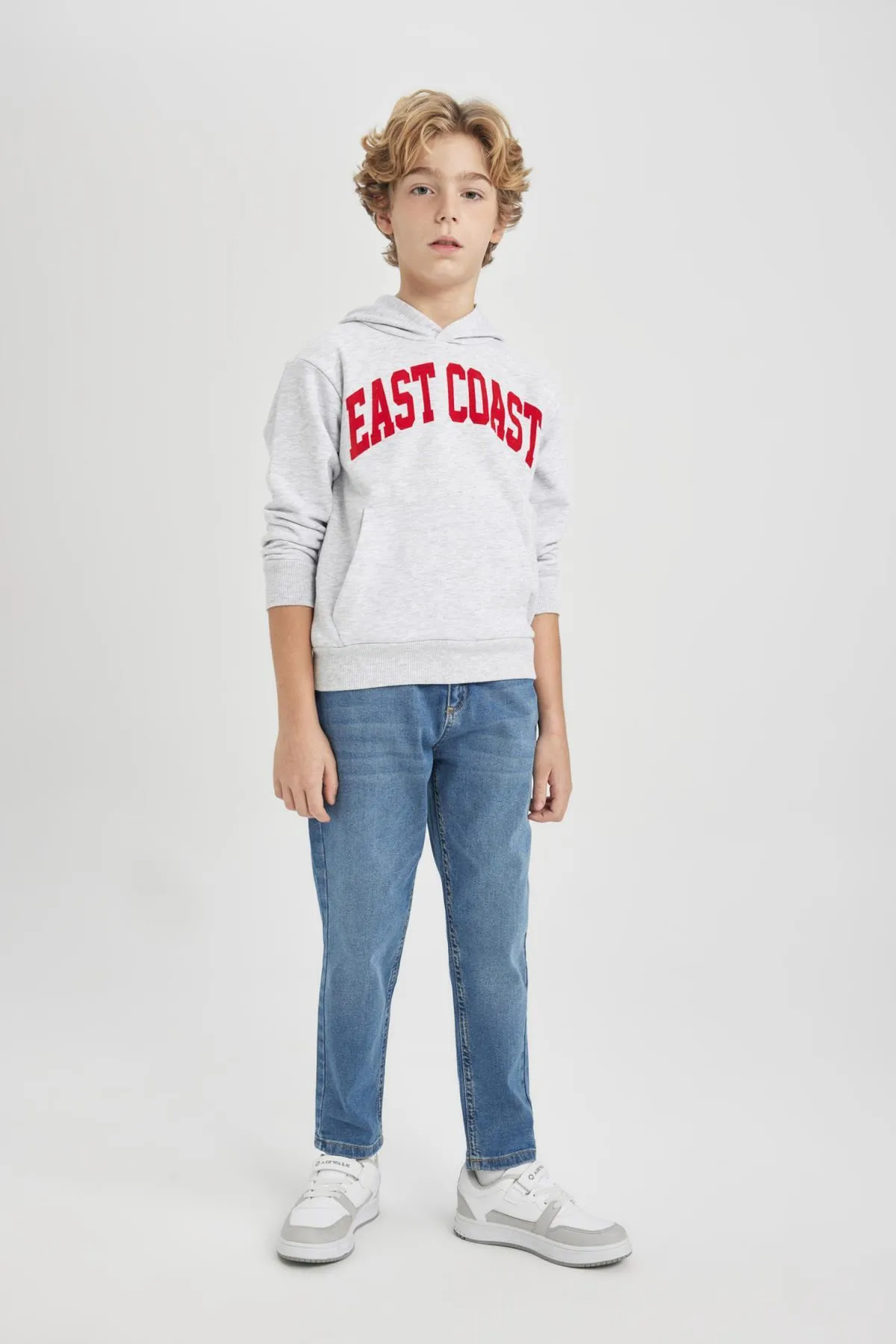 DeFacto  Dickes Sweatshirt mit Kapuze und Aufdruck für Jungen B8986a823cw