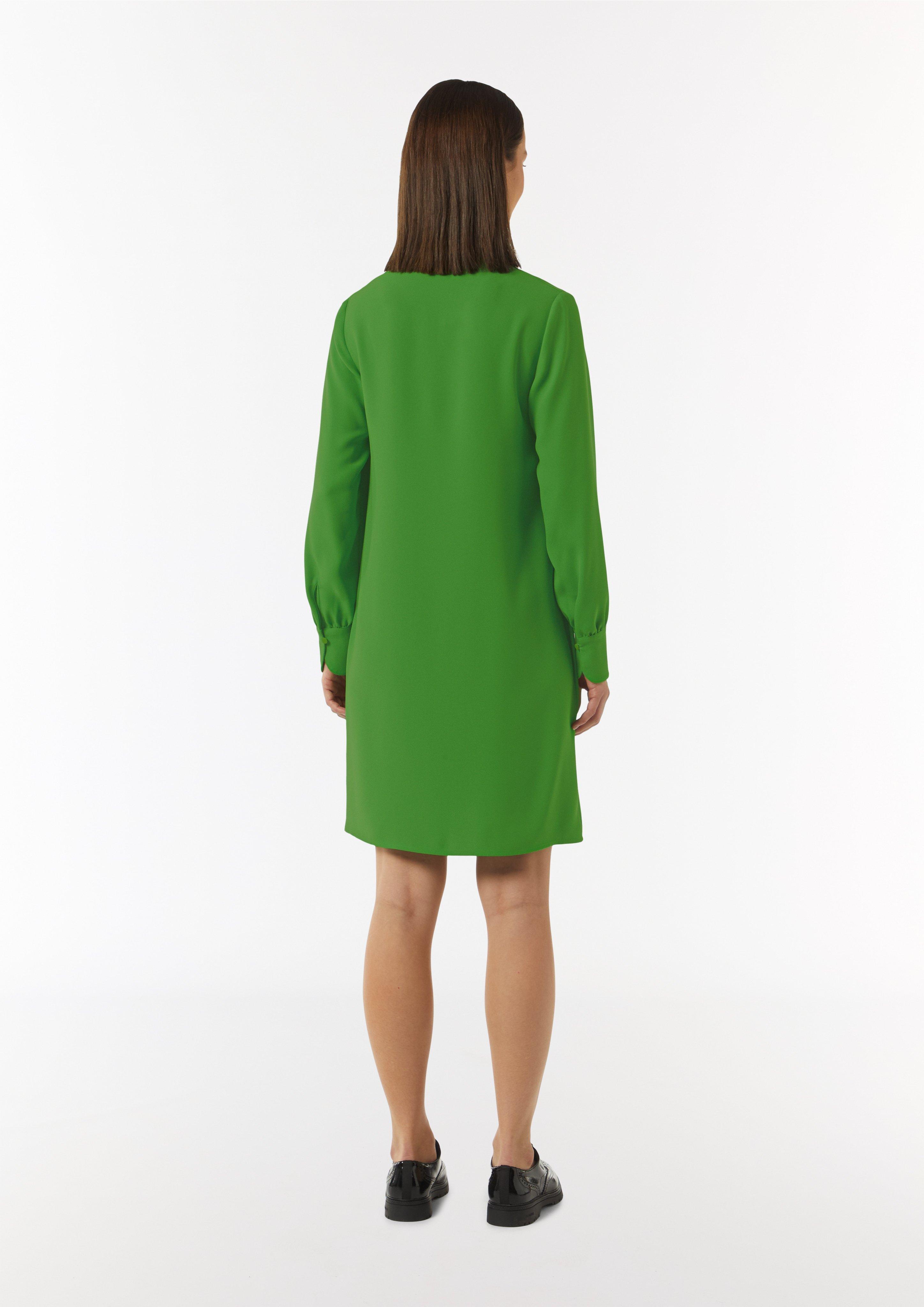 Minikleid aus Crêpe mit Tunika-Ausschnitt - grün