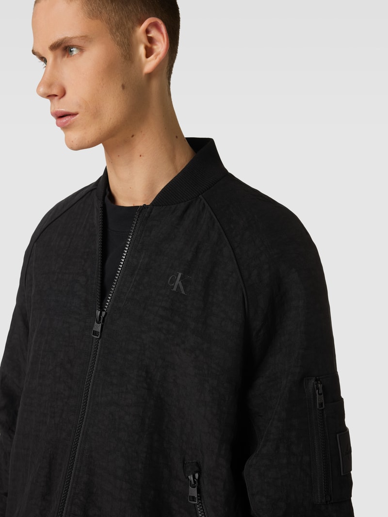 Oversized Jacke mit Reißverschluss Modell 'EXPOSED' in black
