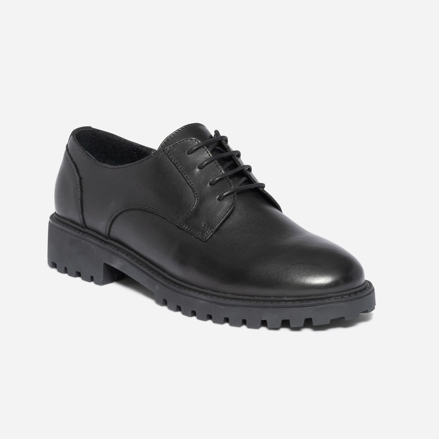 Derby noir en cuir à semelle crantée