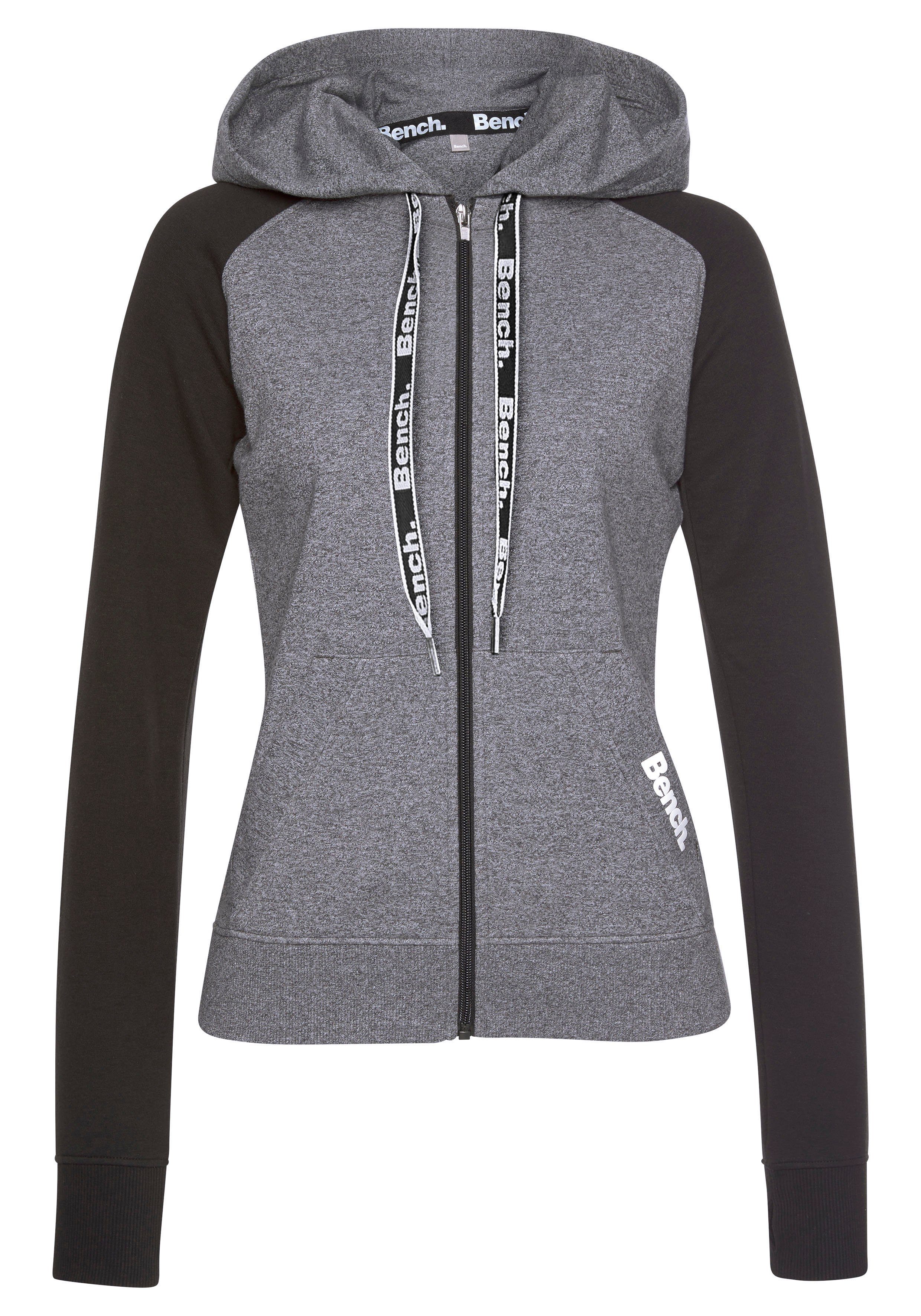 Bench. Loungewear Kapuzensweatjacke mit farblich abgesetzten Ärmeln, Loungeanzug