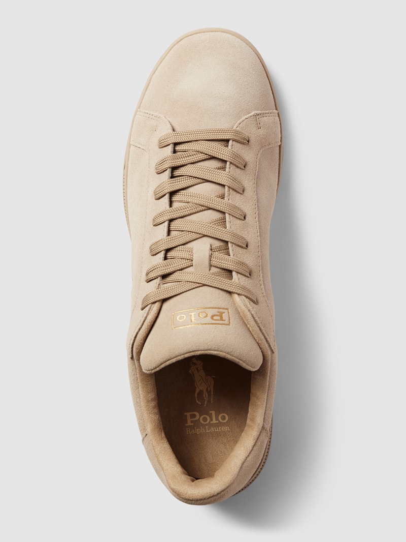 Sneaker mit Label-Details in beige