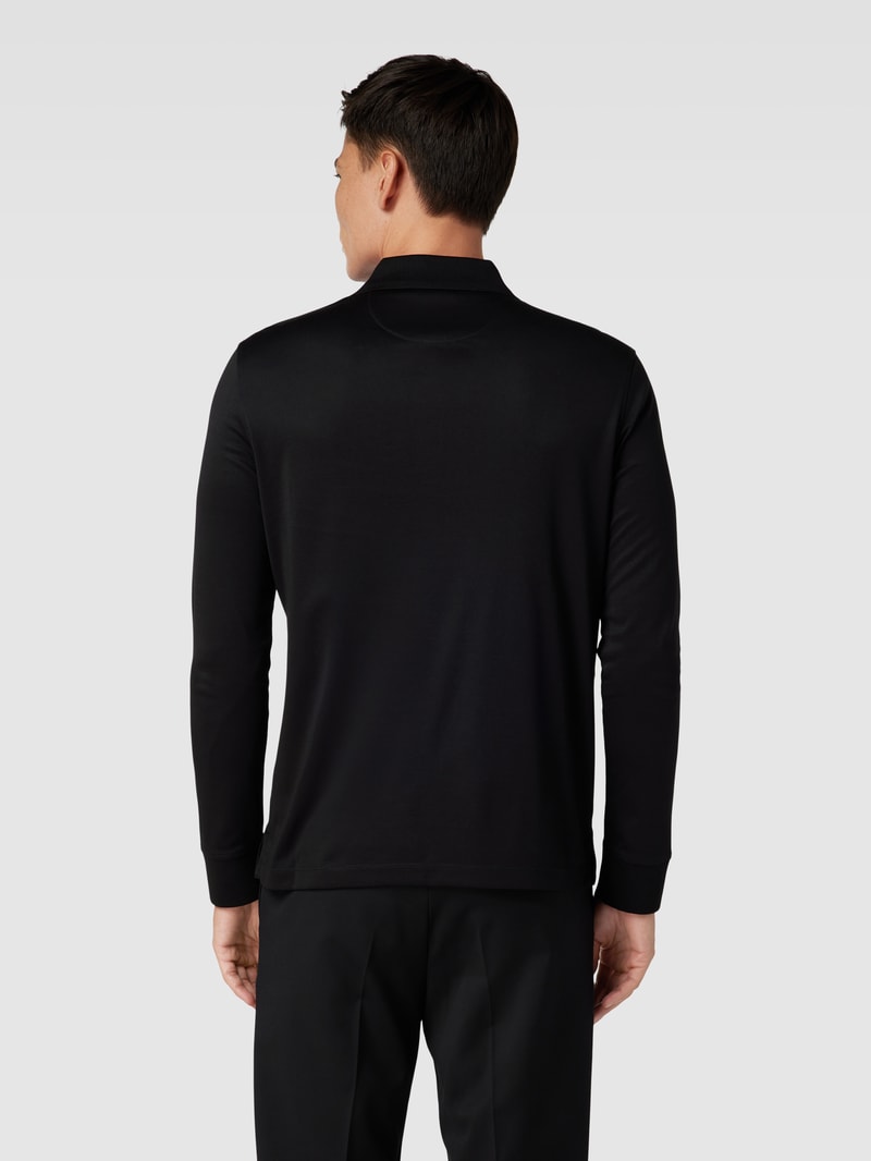 Poloshirt mit Brusttasche in schwarz