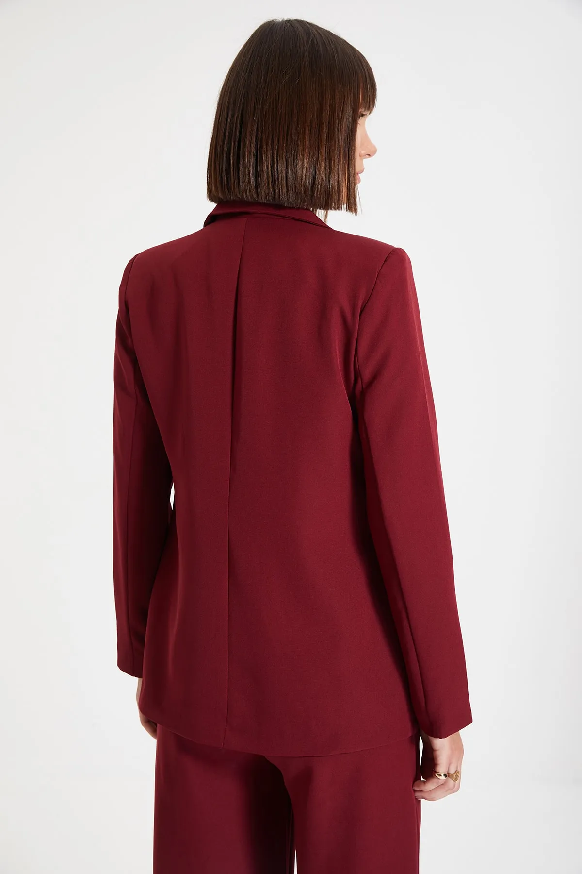 Trendyol Collection  Weinroter, regelmäßig gefütterter, gewebter Blazer TWOSS21CE0137