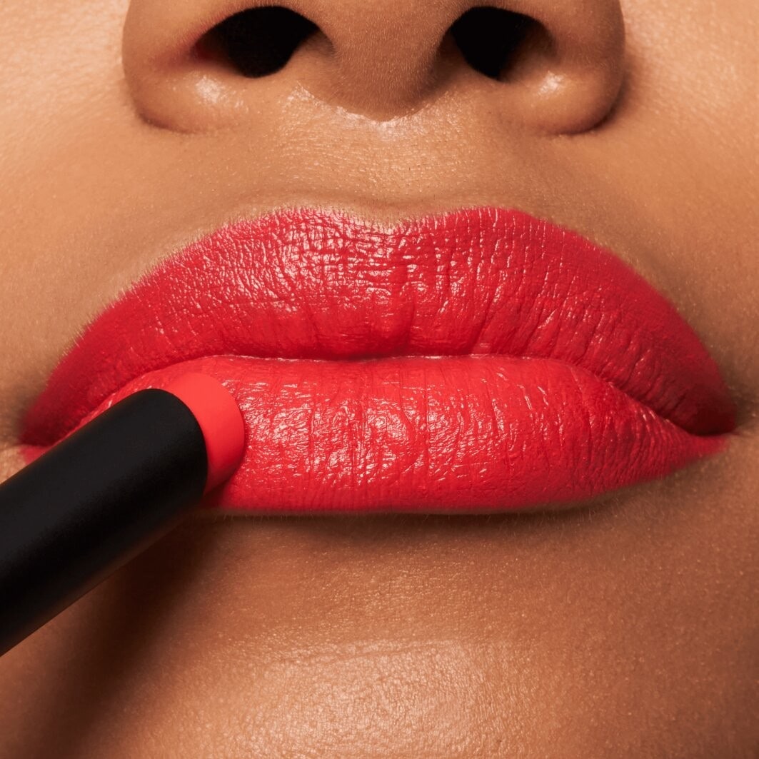 Essence The Slim Stick