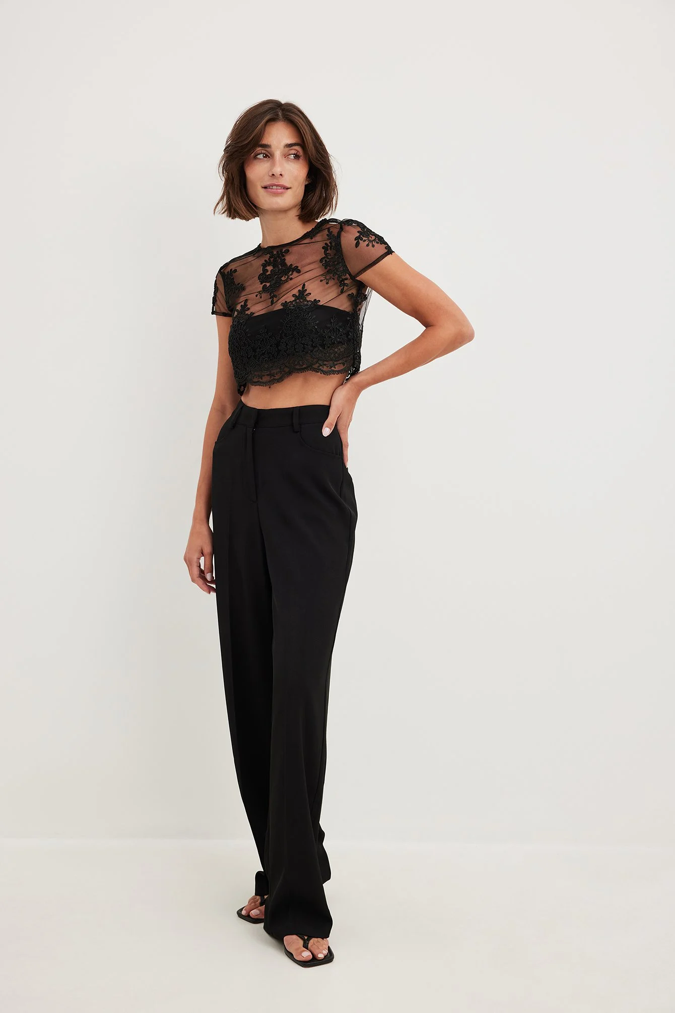 Gerafftes Crop-Top mit Applikationen
