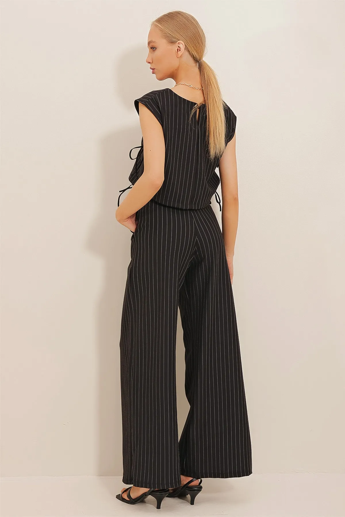 Trend Alaçatı Stili  Schwarzes Crop-Top und Palazzo-Hose mit Streifen für Damen, Doppelset ALC-X10645
