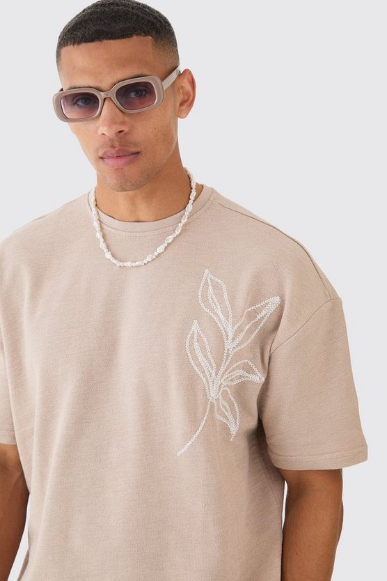 Oversize T-Shirt mit floraler Stickerei