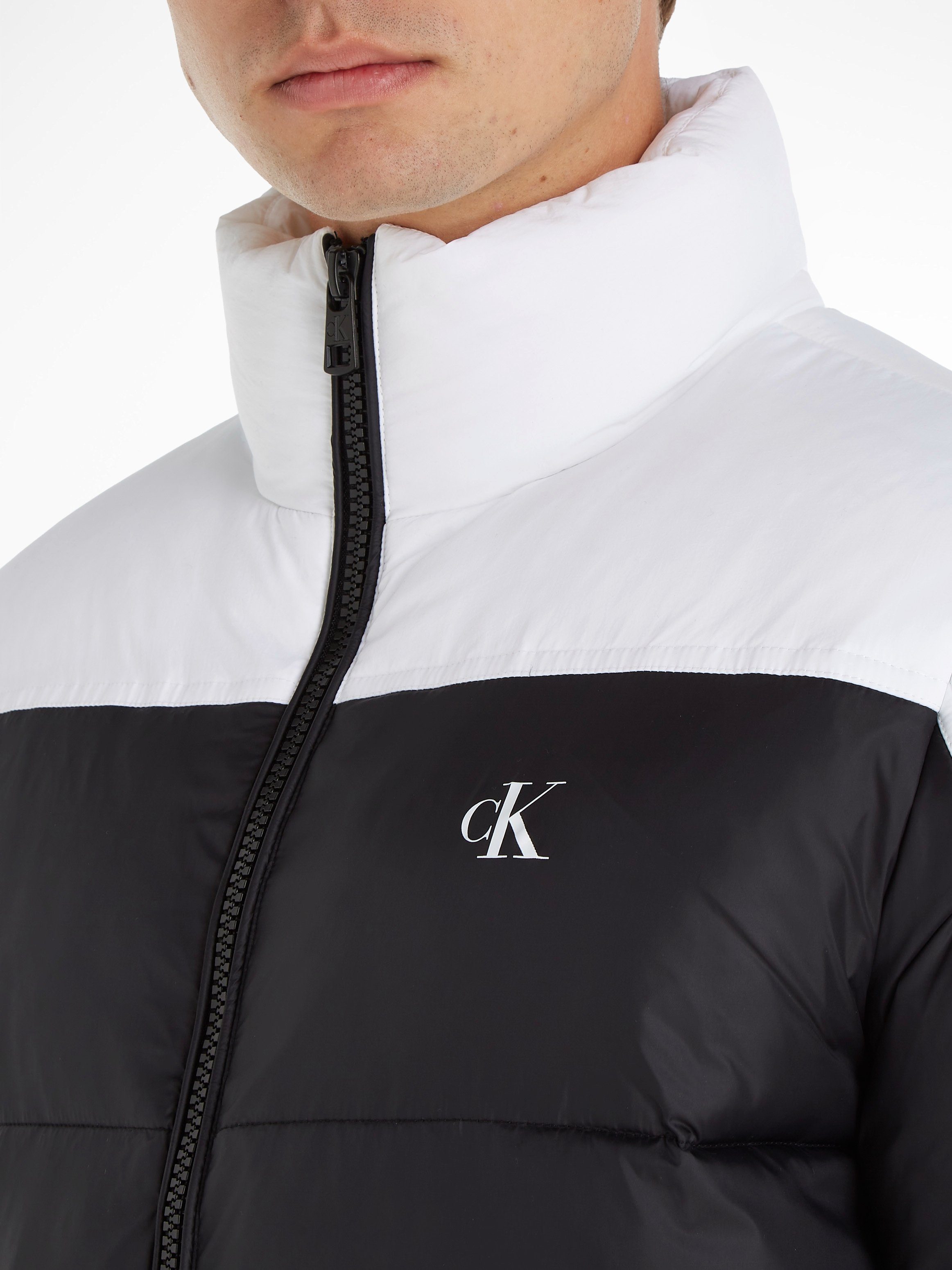 Calvin Klein Jeans Steppjacke BLOCKING NON-DOWN PUFFER JACKET mit Logopatch