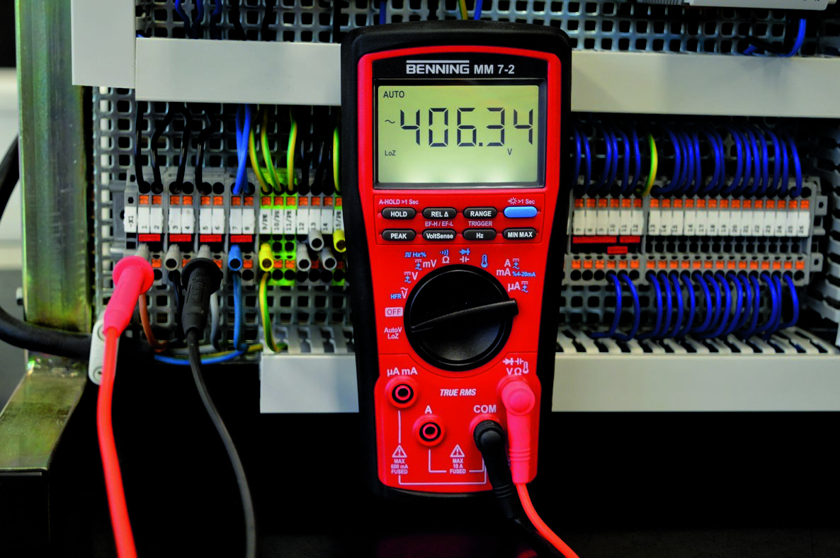 Benning 044690 MM 7-2 digitalni multimeter TRUE RMS