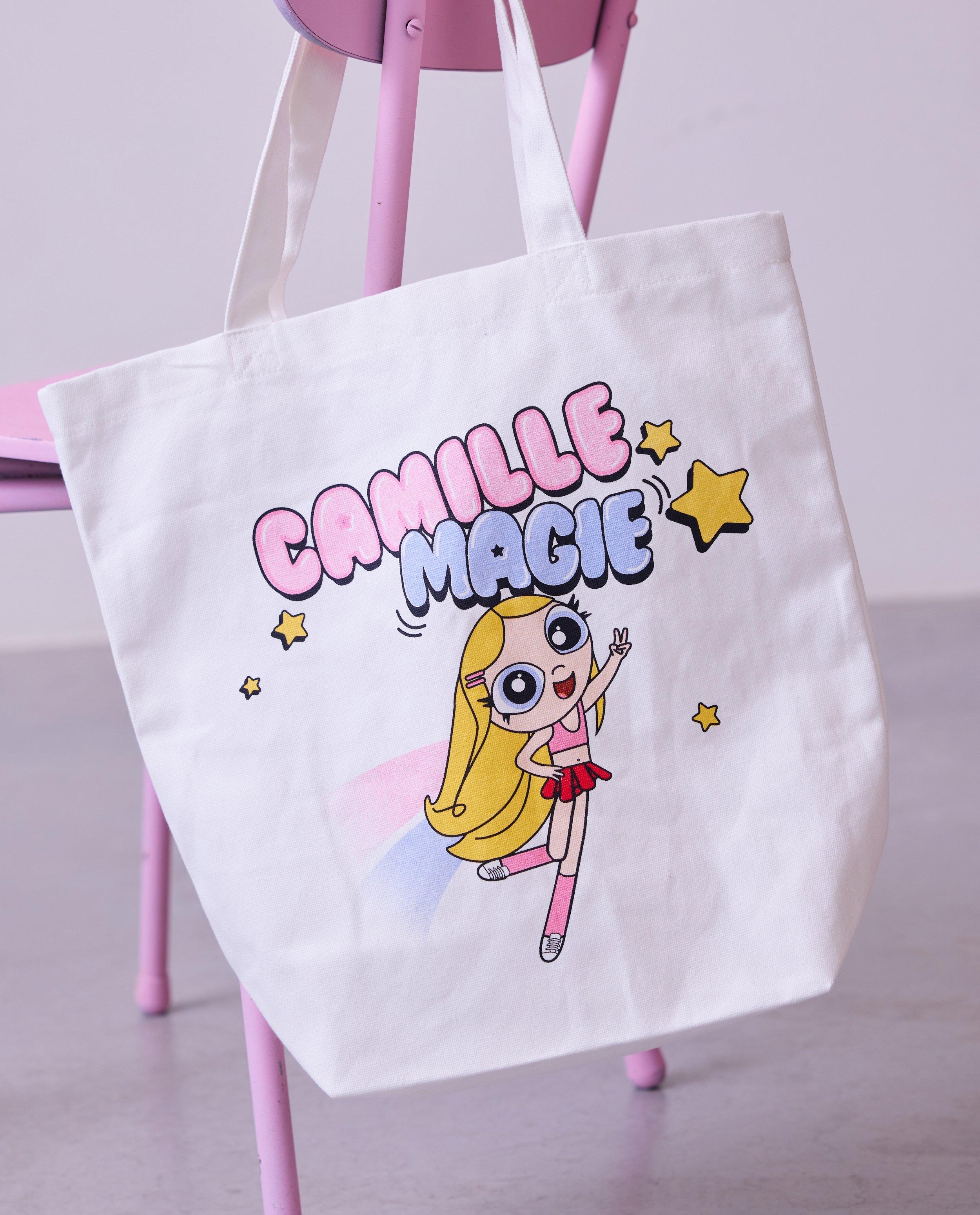 CAMILLE Toteväska med tryck Mustasch vit