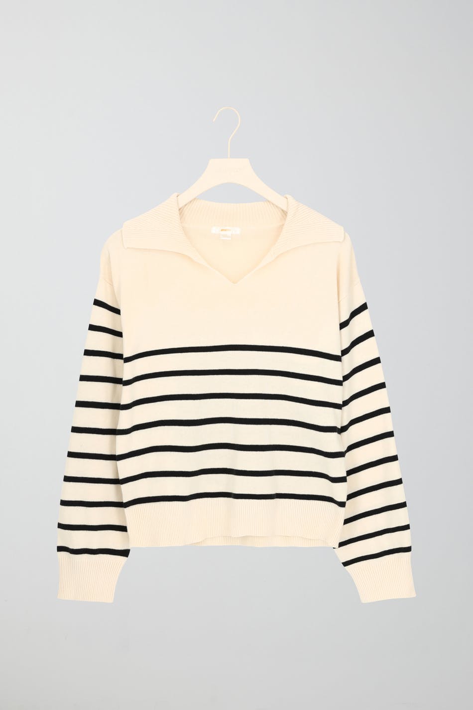 Y boxy collar sweater