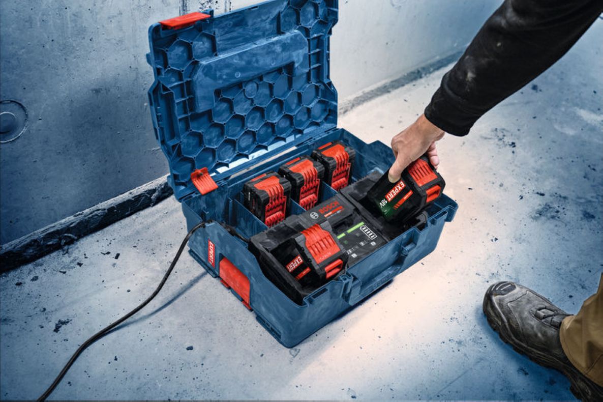 Bosch Blue Accessories 1600A02YG5 akkumulátortöltő EXAL18V2-320 akkumulátorok és töltő nélkül L-Boxx-ban