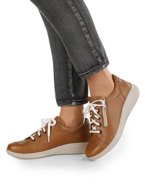 Schnürschuh mit atmungsaktiver Innenaustattung