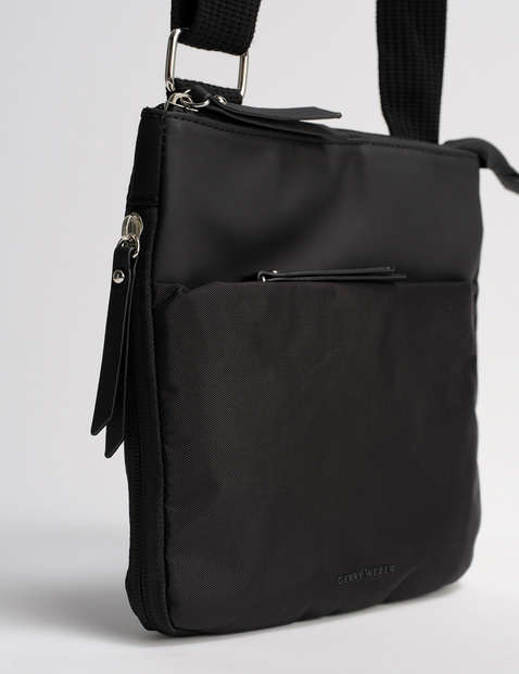 Sportliche Schultertasche
