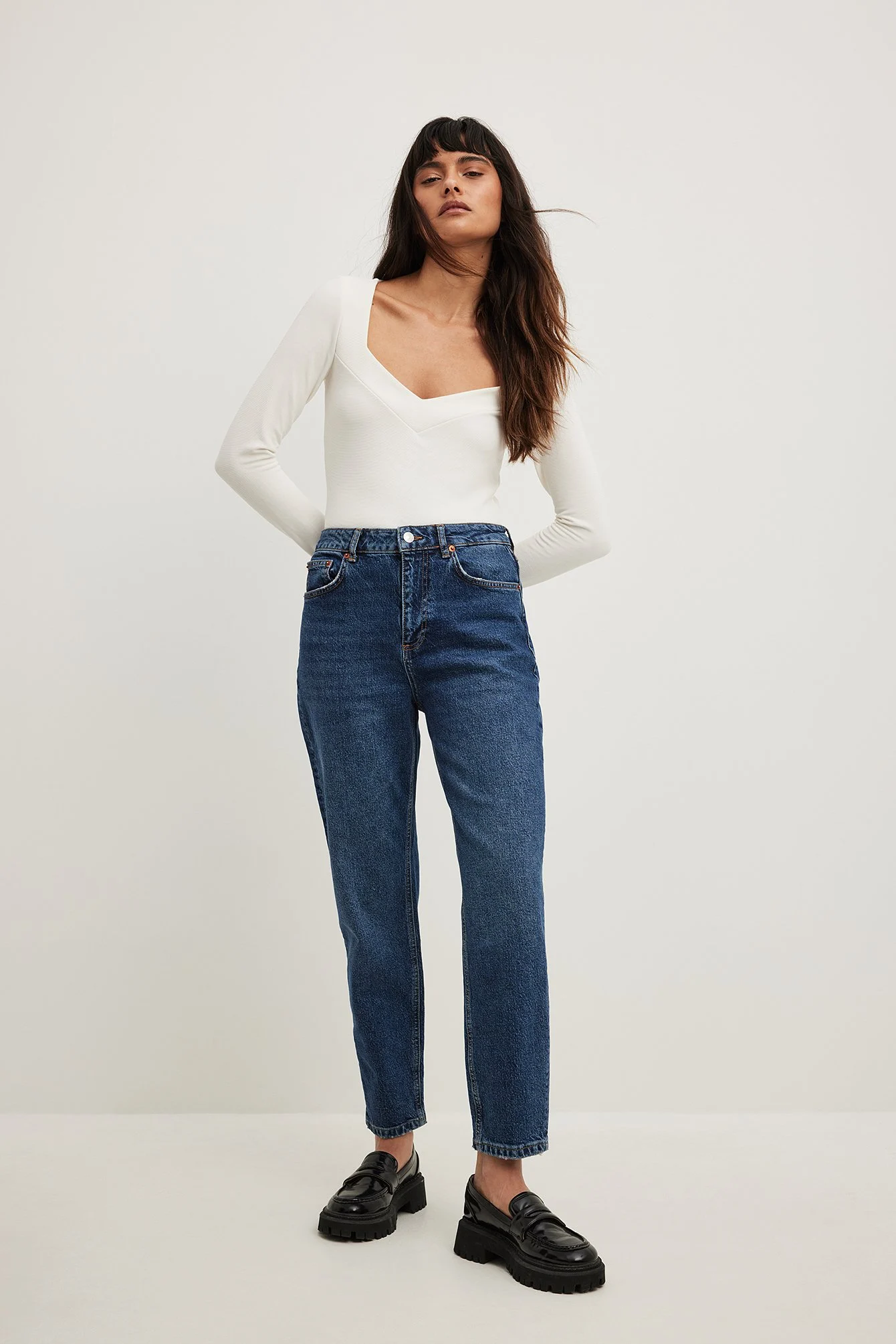 Mom Jeans mit hoher Taille