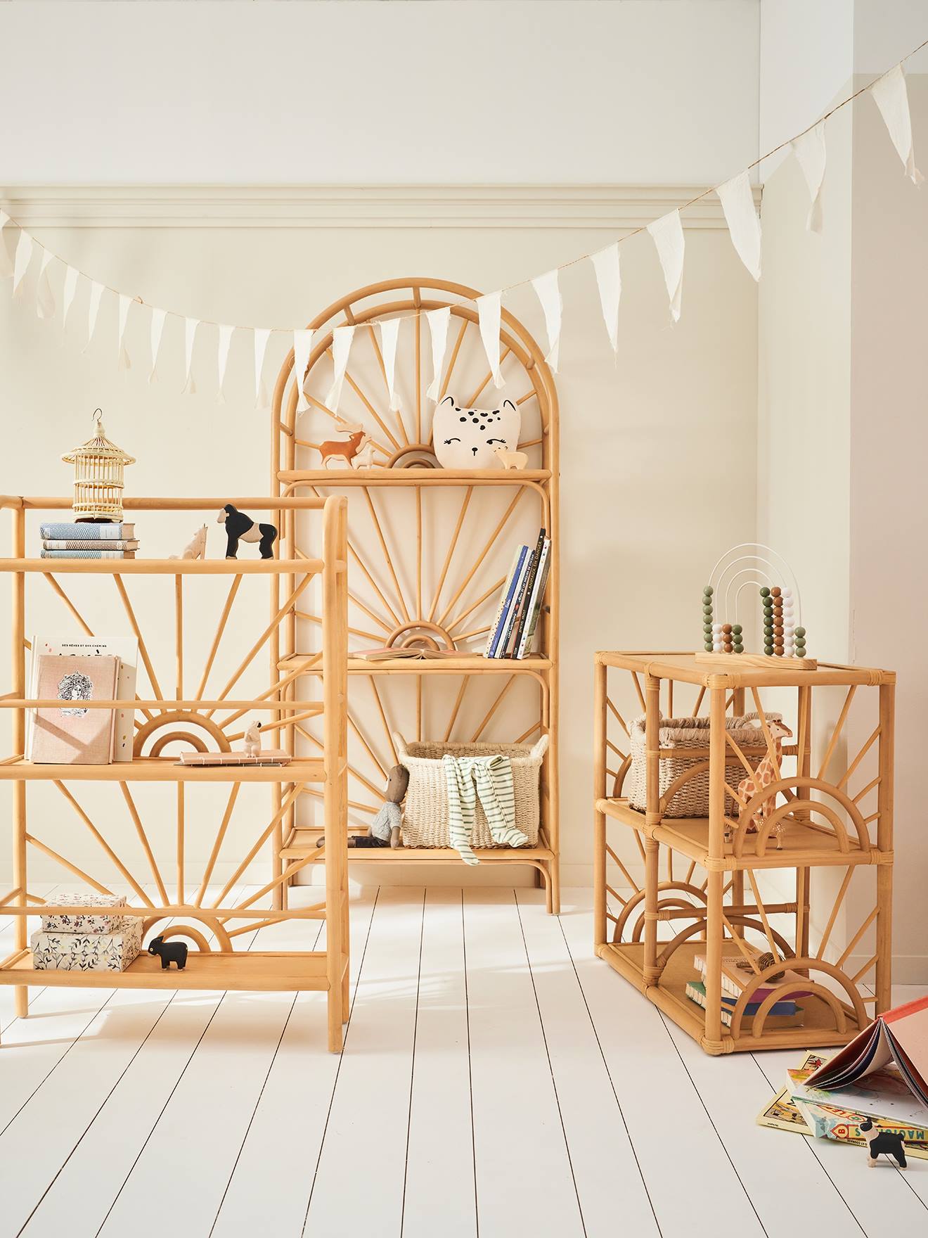 Vertbaudet Kinderzimmer Regal mit 3 Böden, Rattan BOHO - natur/sonnenform