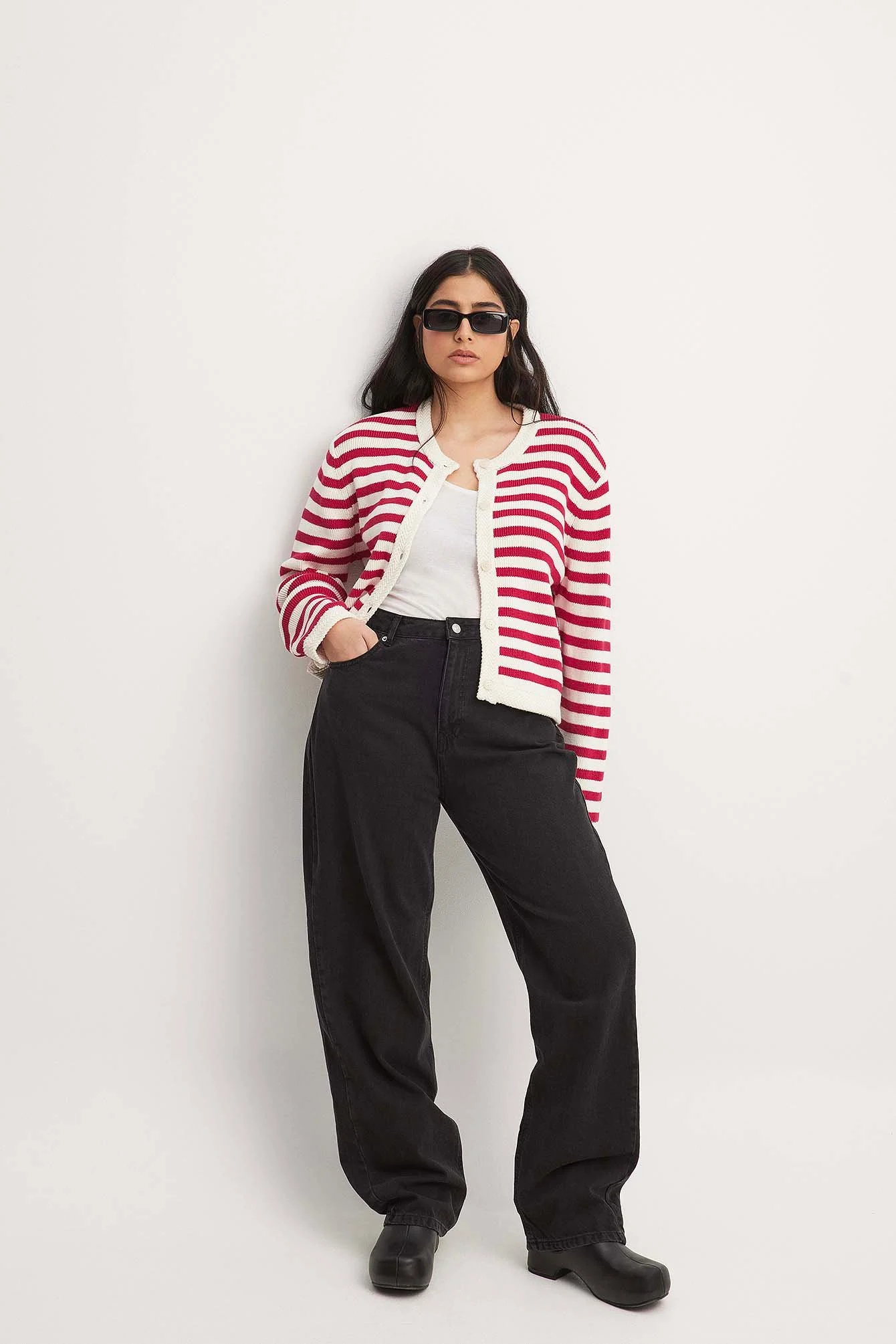 Gestreifte Strickjacke