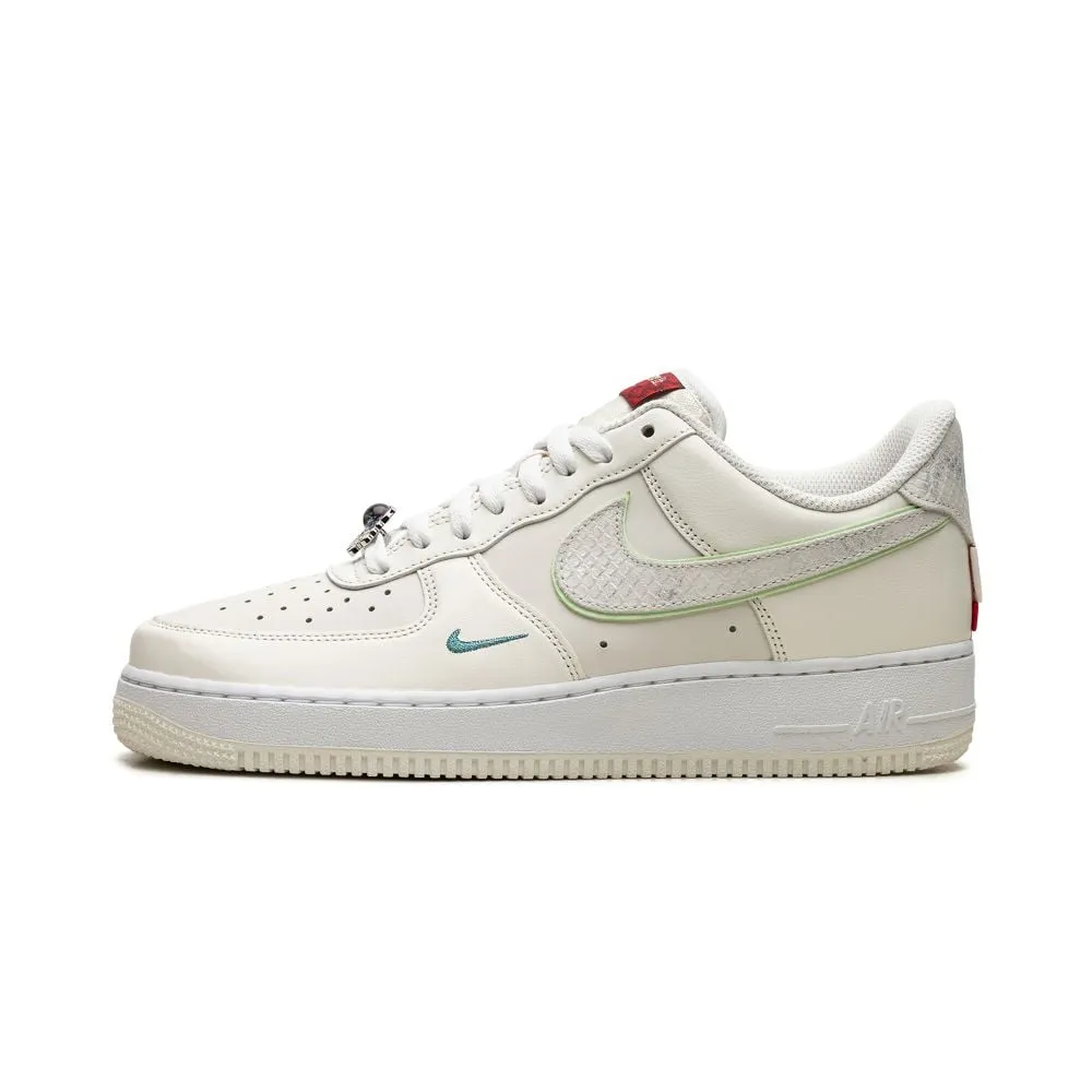 Nike Air Force 1 FZ5052 131 / weiss