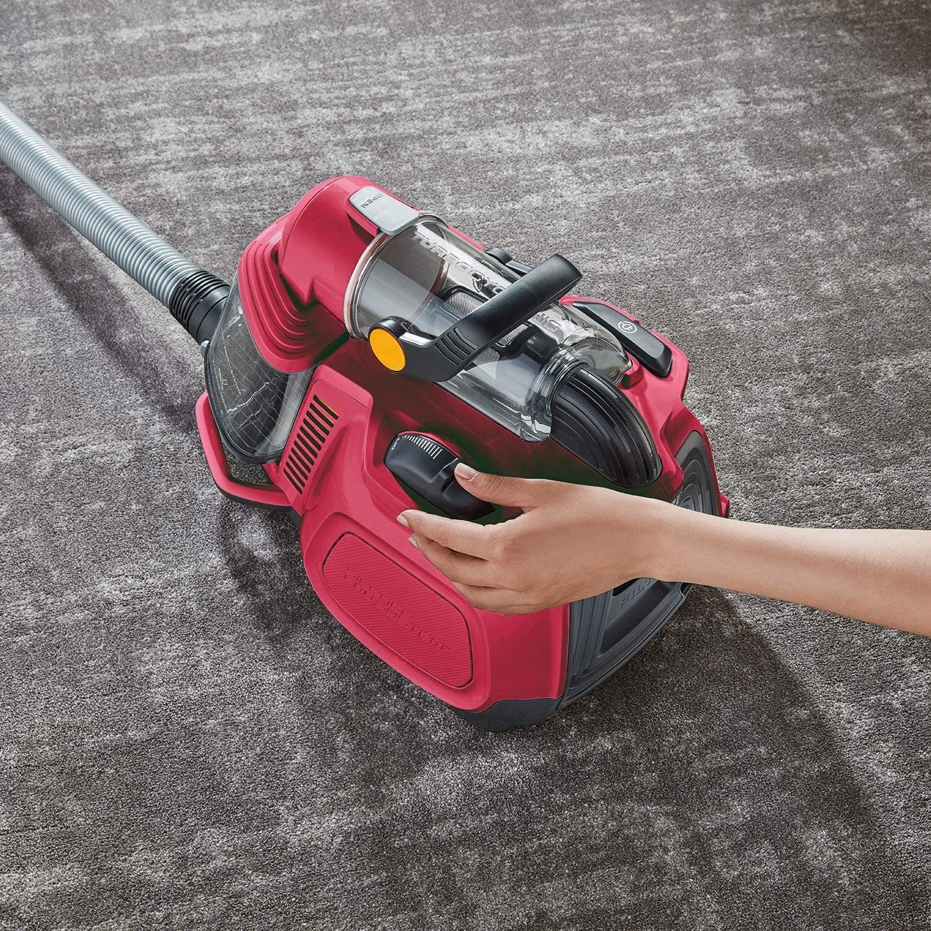 AEG Bodenstaubsauger LX7-2-FFP, 750,00 W, Beutellos, Powerflow >175 Km/h / Hygienefilter / Turbo Cyclonic