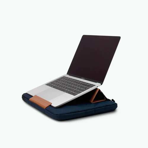Paseo de la Reforma 15/16 inch laptop sleeve, navy blue