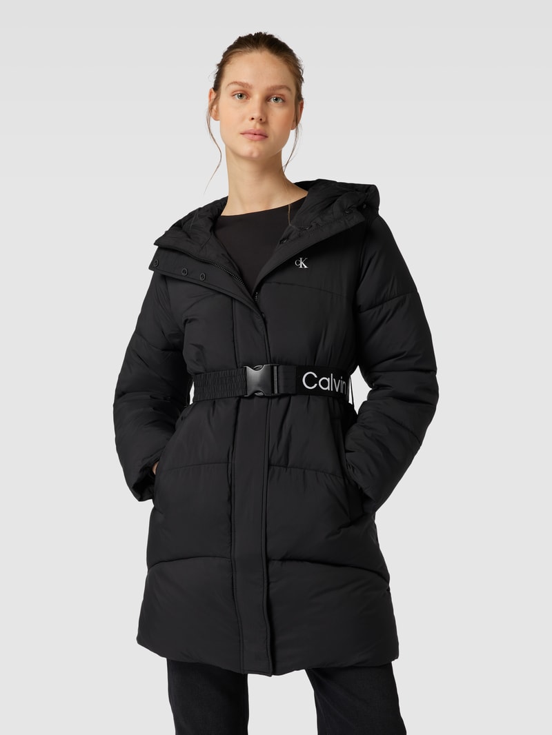 Steppmantel mit Label-Print in black