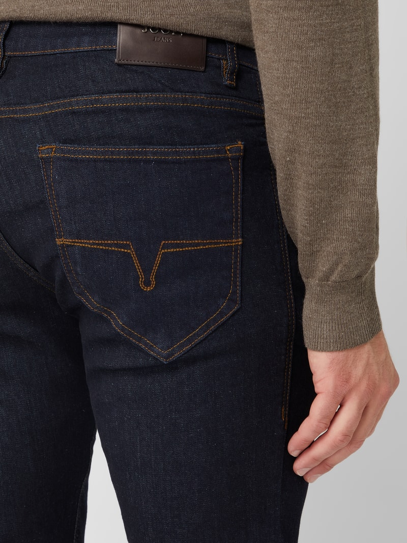 Modern Fit Jeans mit Stretch-Anteil Modell 'Mitch' in dunkelblau