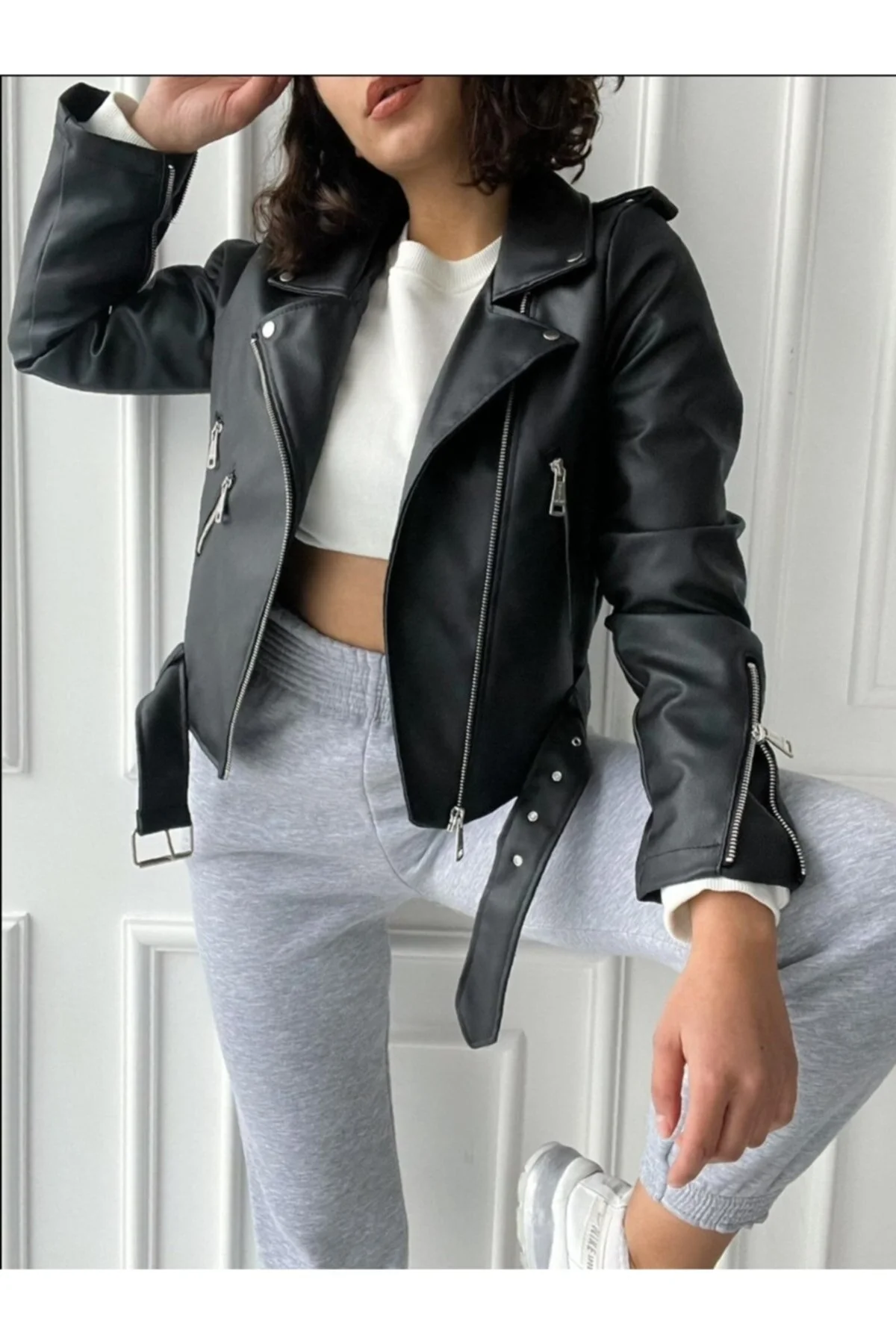 Afiş Butik  Schwarze Lederjacke