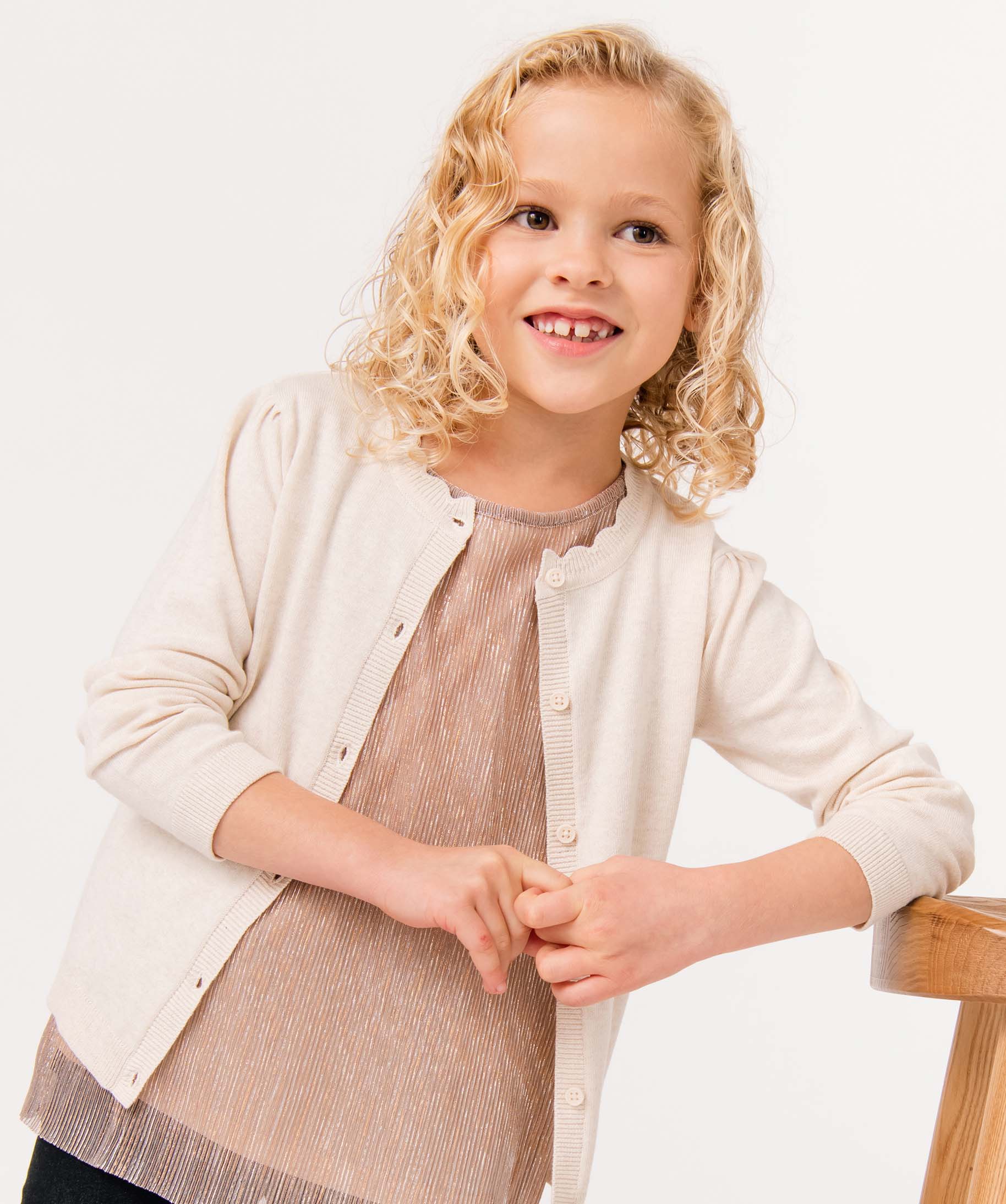 Gilet fille en maille fine à col fantaisie ecru | GEMO