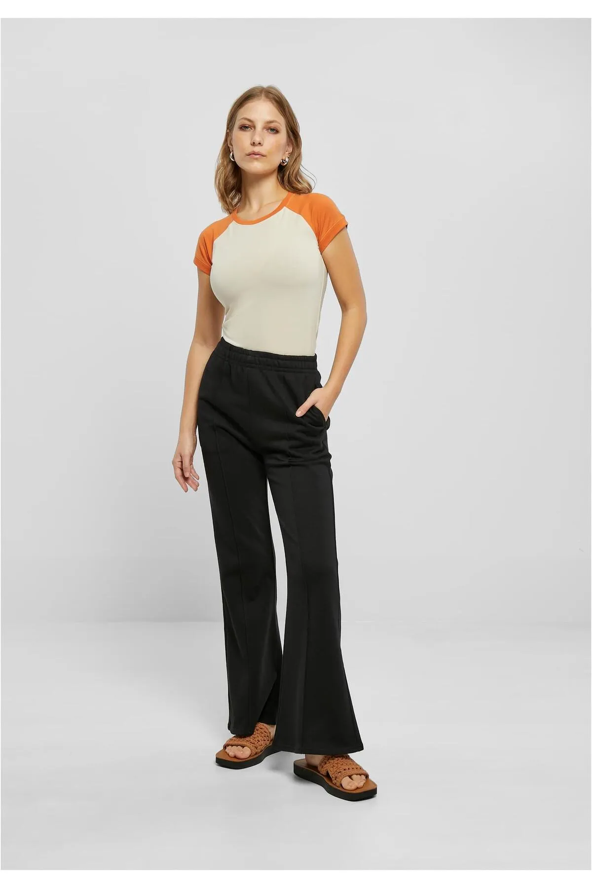 Urban Classics  Damen Ladies Flared Pin Tuck Terry Pants