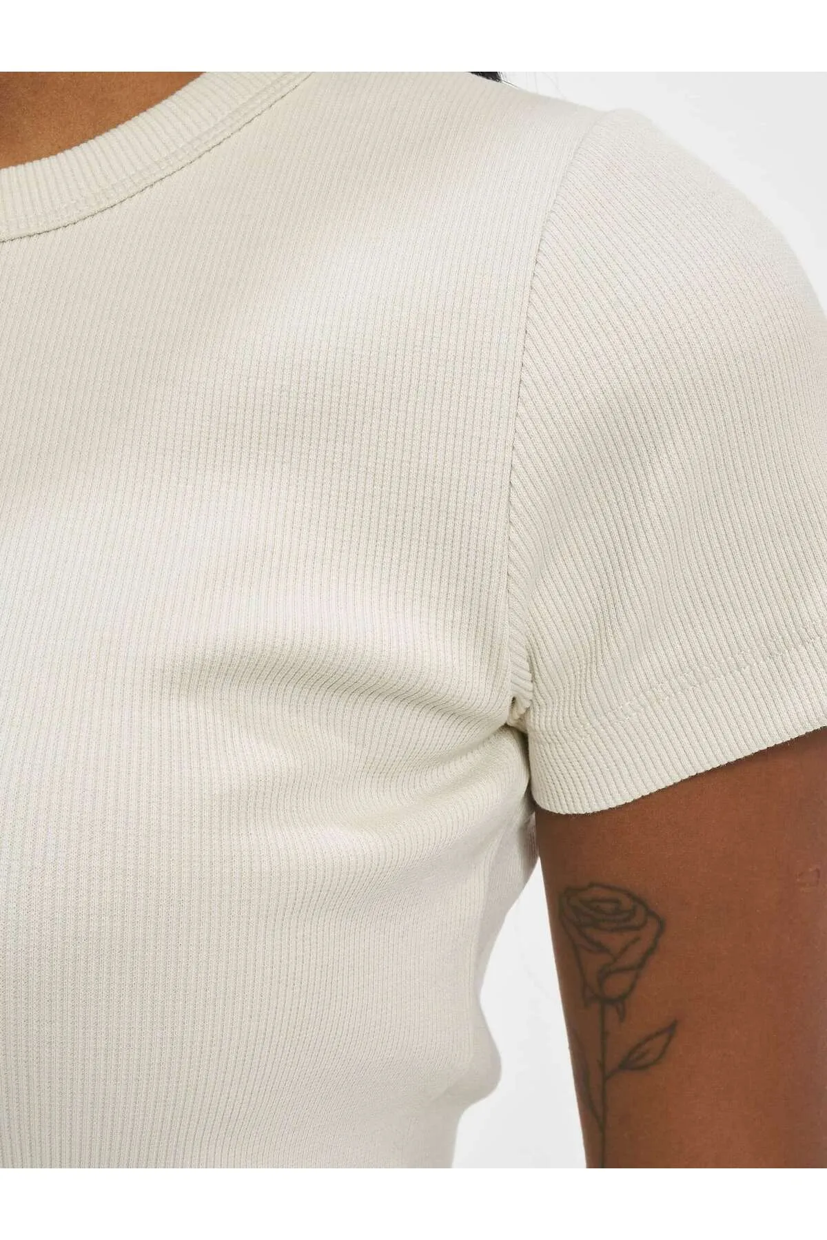 Calvin Klein  Damen Calvin Klein Jeans Logo Tape Rib T-Shirt mit kurzen Ärmeln