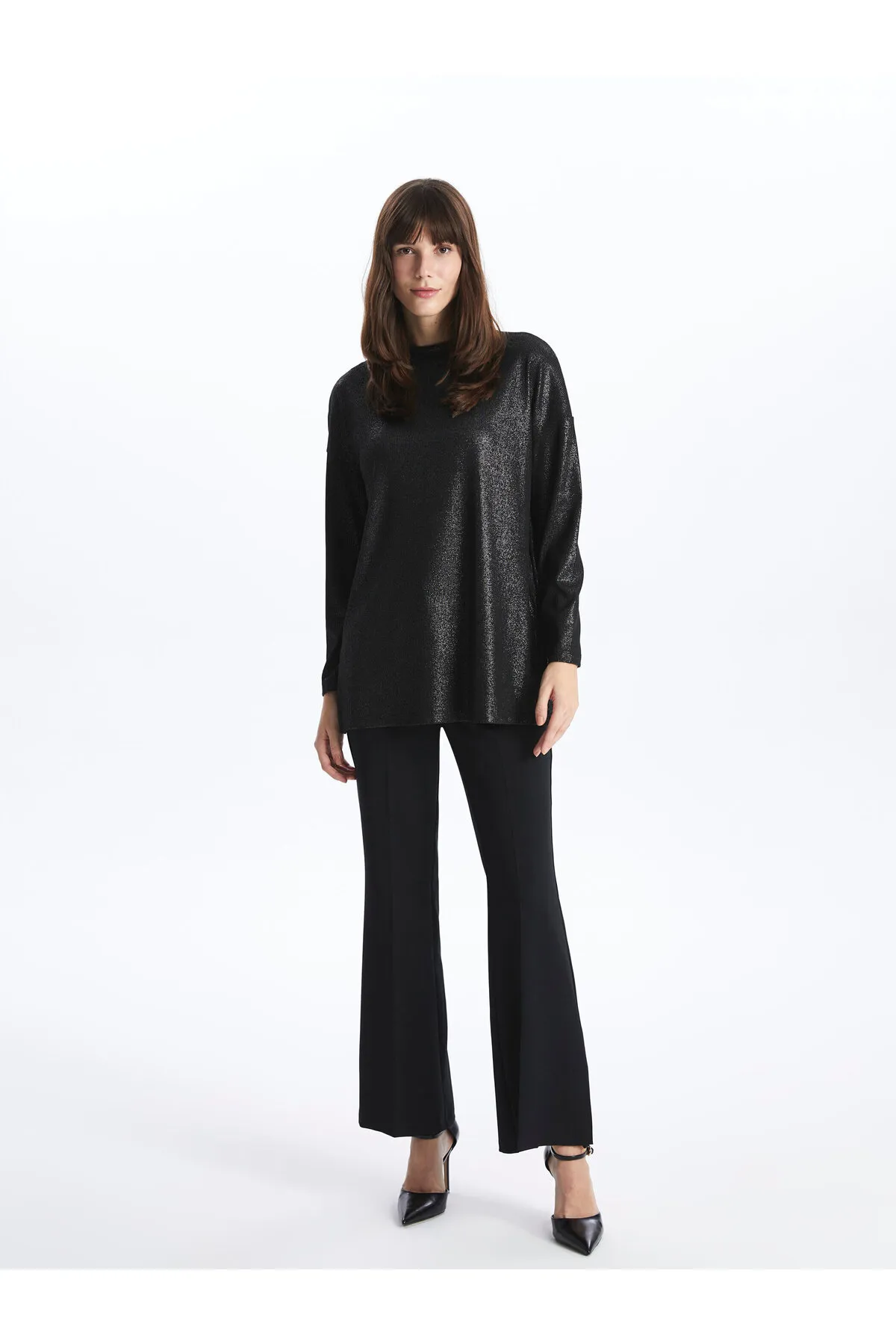 LC Waikiki  Langarm-Damentunika mit Rundhalsausschnitt und hellem Look