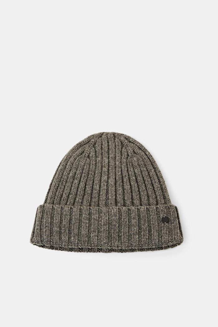 Beanie aus grobem Rippstrick