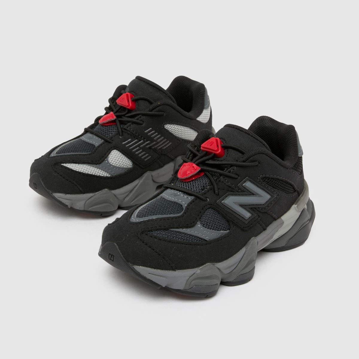 New Balance fekete és szürke 9060 kisgyermek cipő