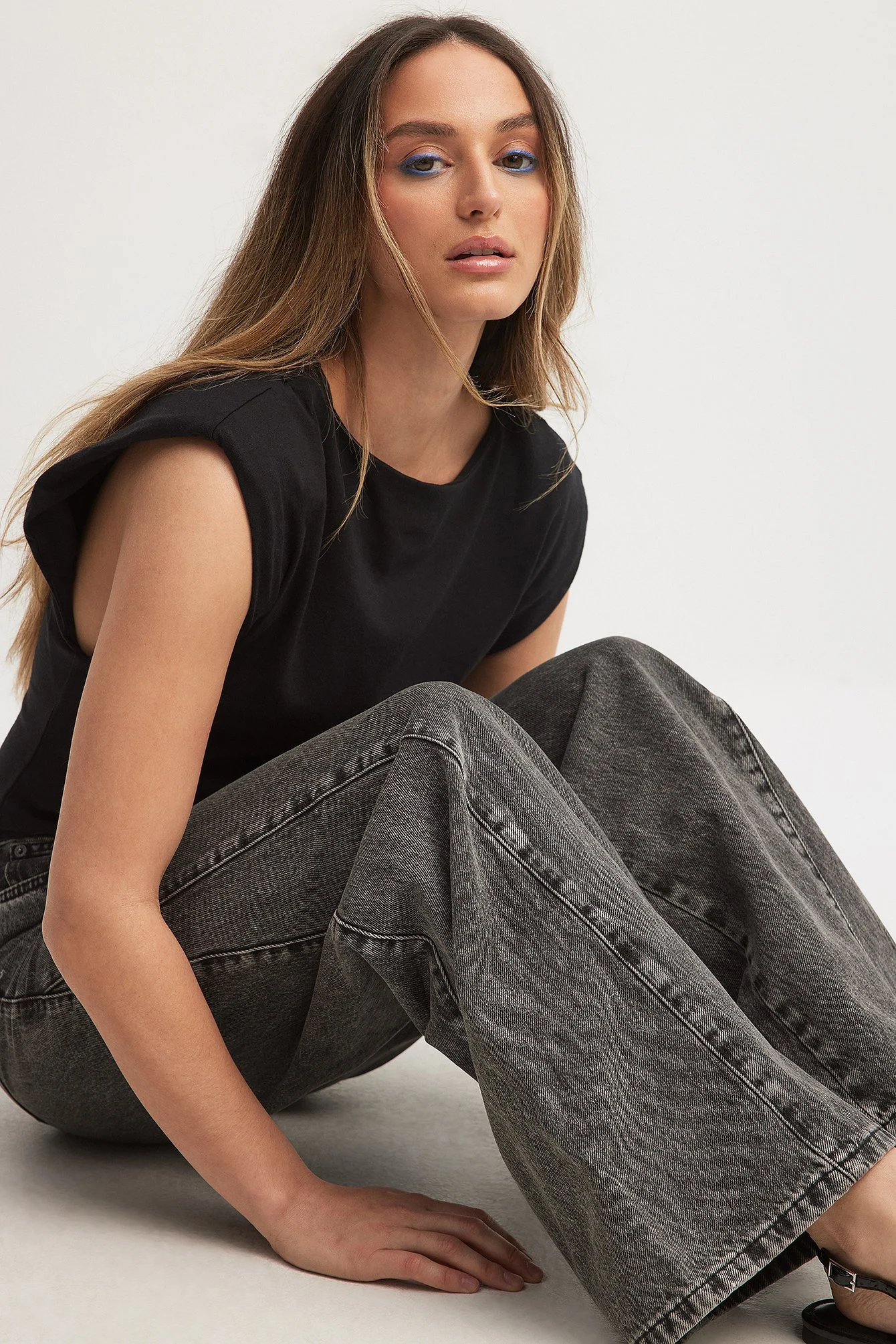 Jeans mit sehr weiten Beinen
