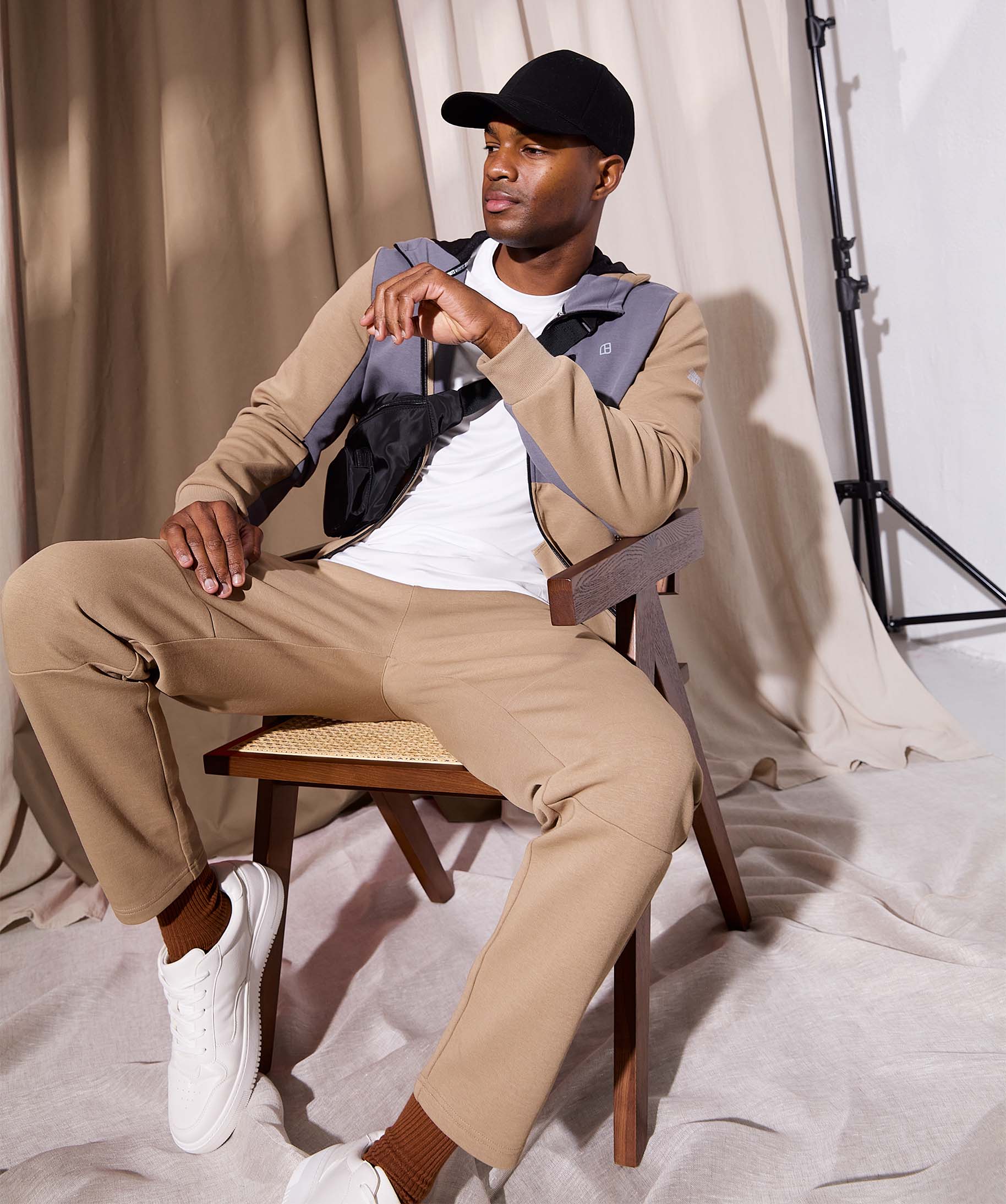 Pantalon homme en maille à poches zippées et taille élast... beige | GEMO