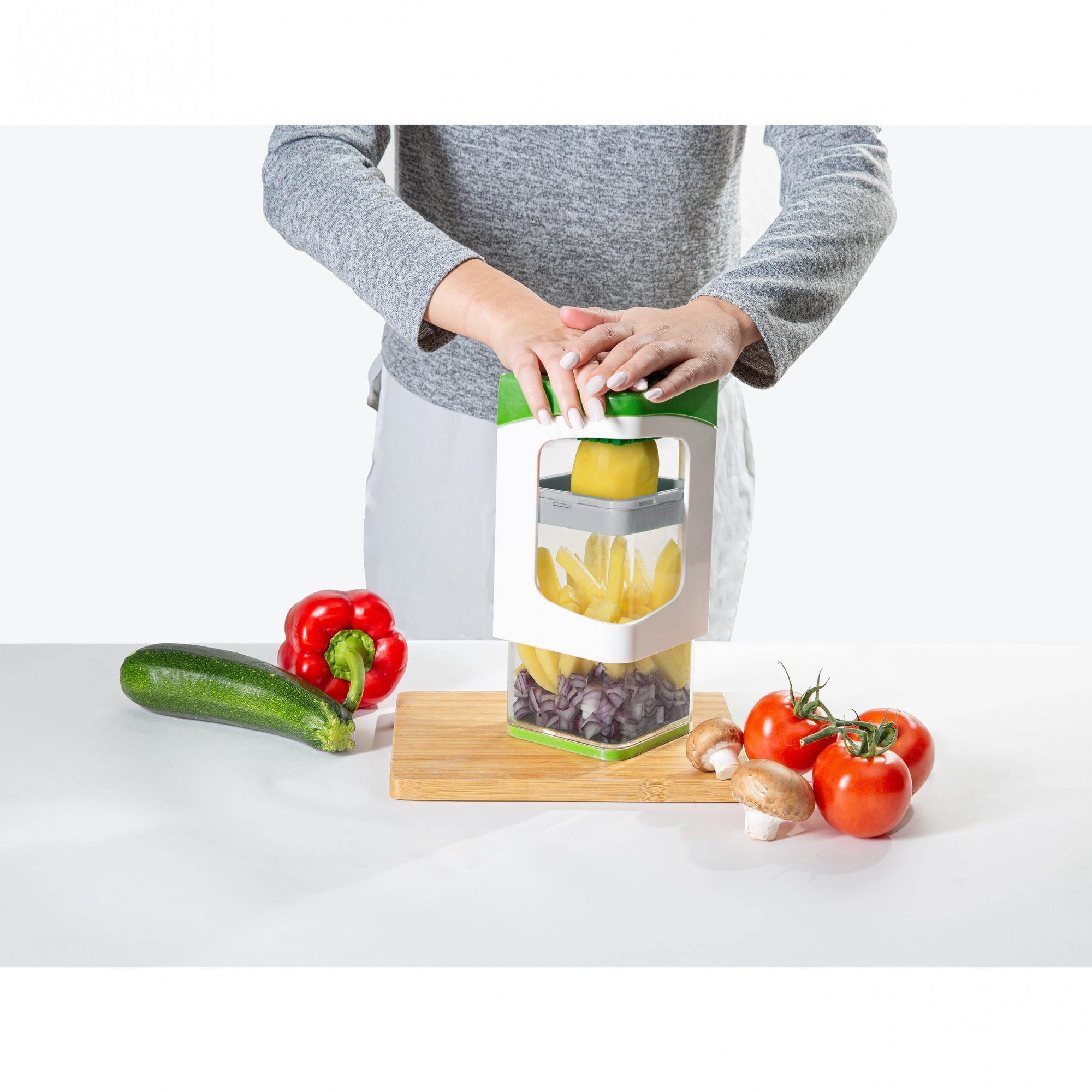 Genius Gemüseschneider Nicer Dicer Julietti 17 Teile, Zoodle Maker + Würfelschneider in einem Set für Spiralen und Würfel