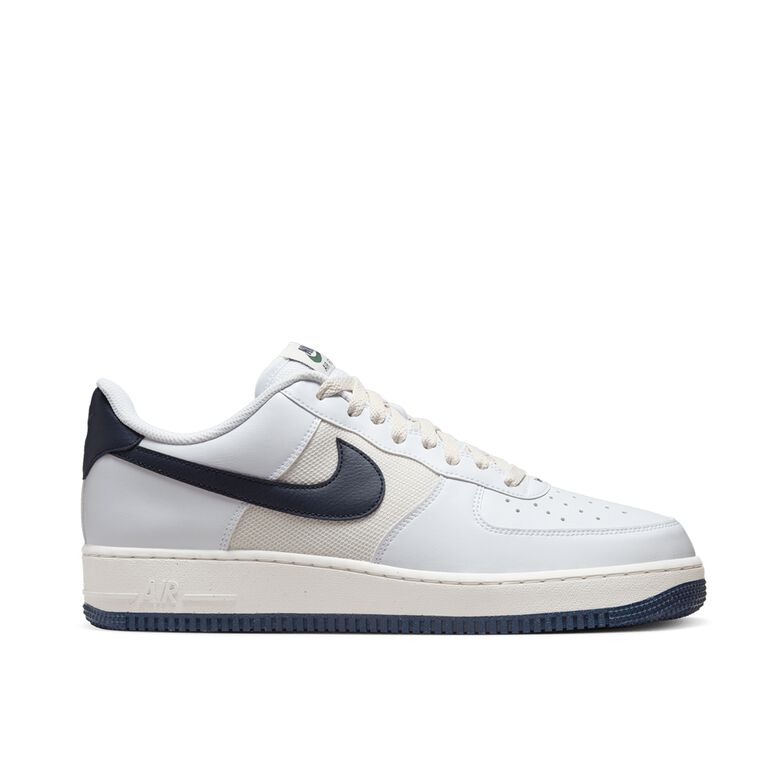 NIKE Wmns Air Force 1 '07 